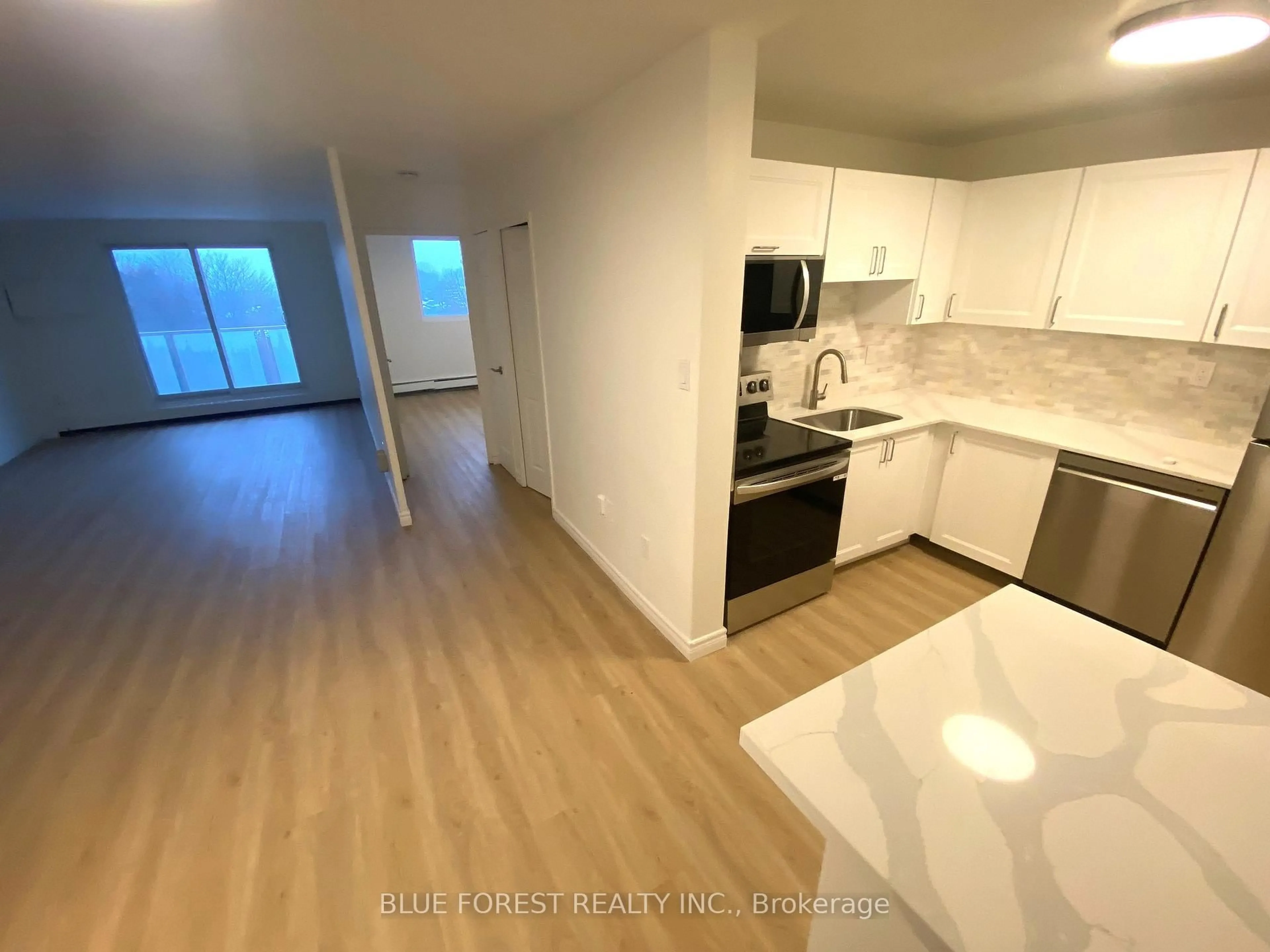 Unknown for 573 Mornington Ave #512, London East Ontario N5Y 4T9