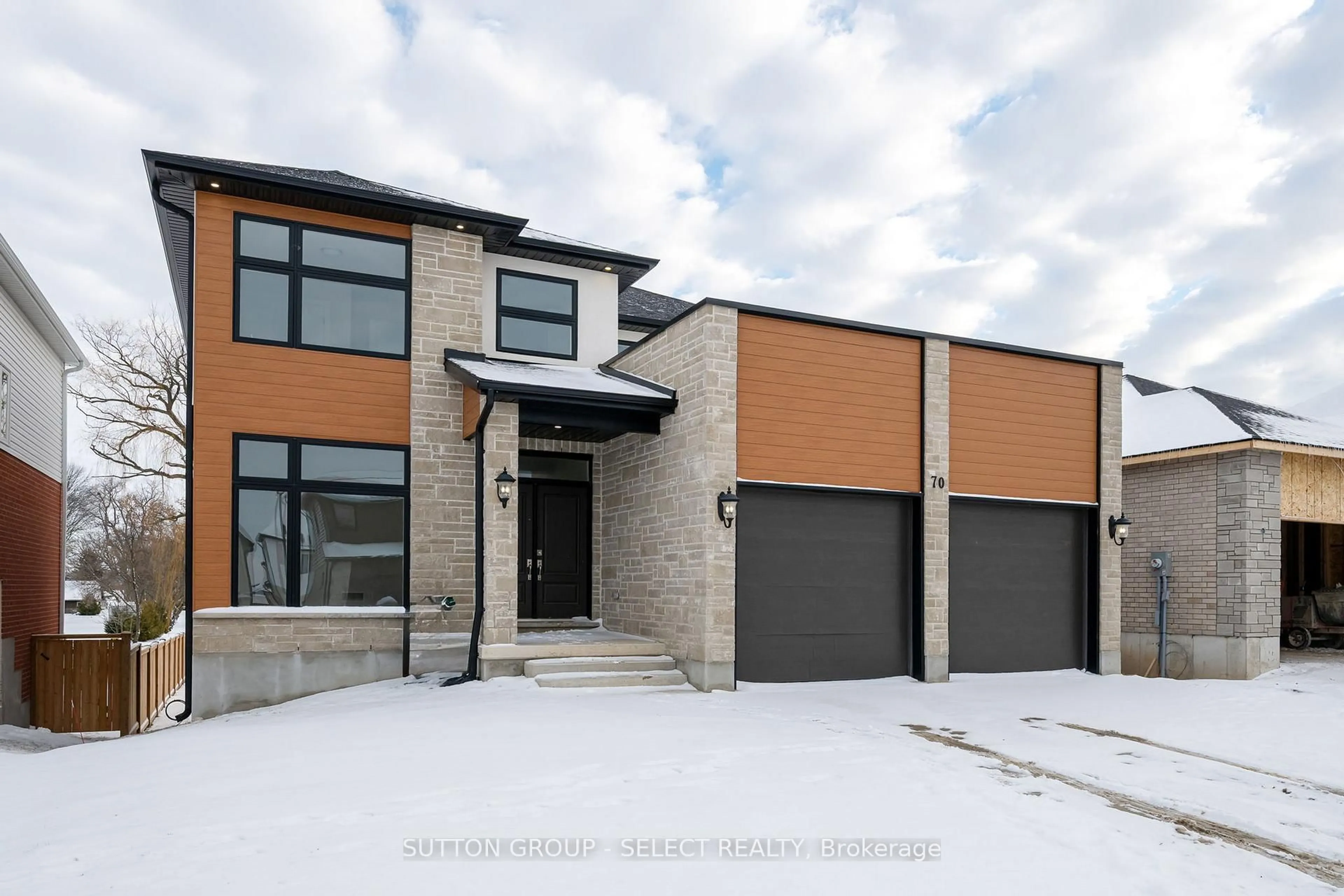 Home with brick exterior material, street for 70 ROYAL Cres, Southwold Ontario N5P 3T2