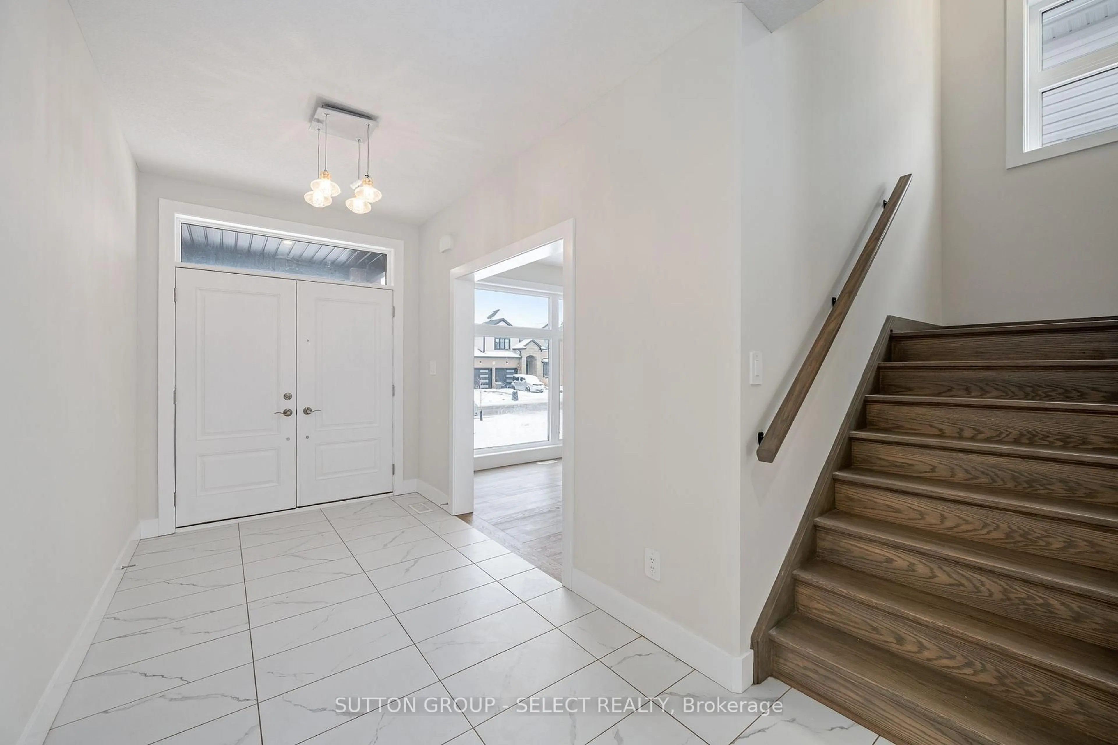 Unknown for 70 ROYAL Cres, Southwold Ontario N5P 3T2