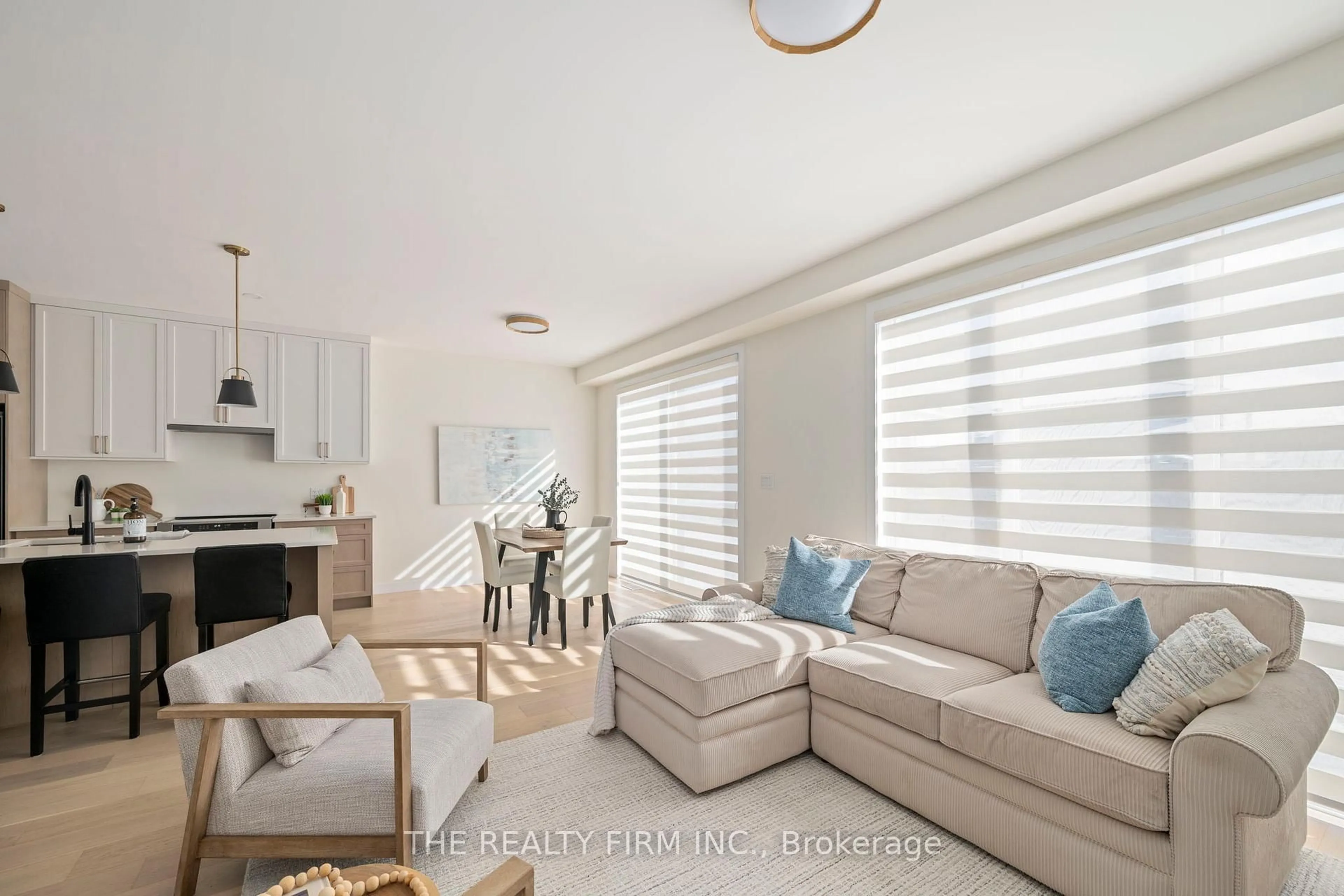 Living room with furniture, unknown for 2172 Saddlerock Ave, London North Ontario N6G 3W3