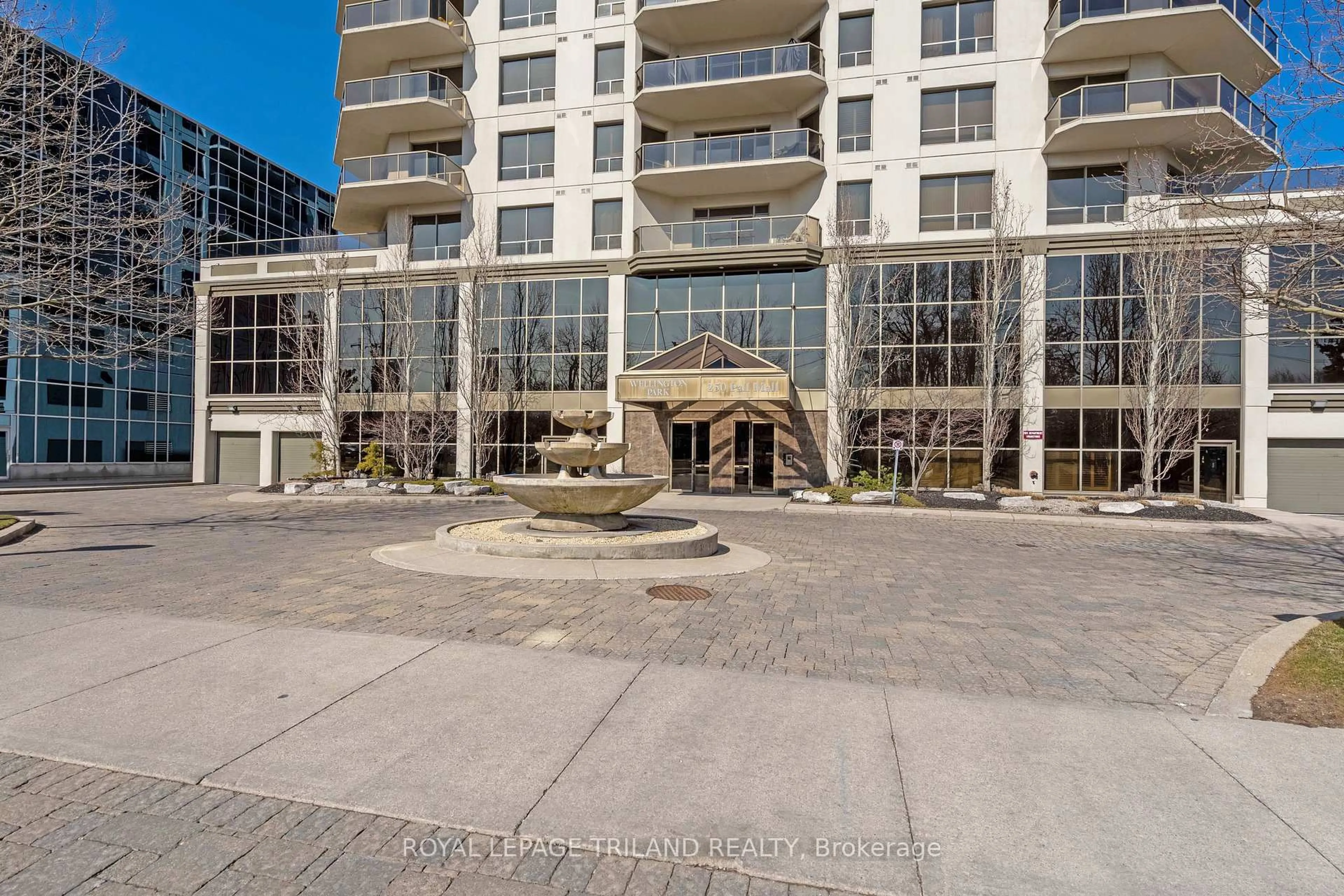 Unknown for 250 Pall Mall St #1202, London East Ontario N6A 6K3