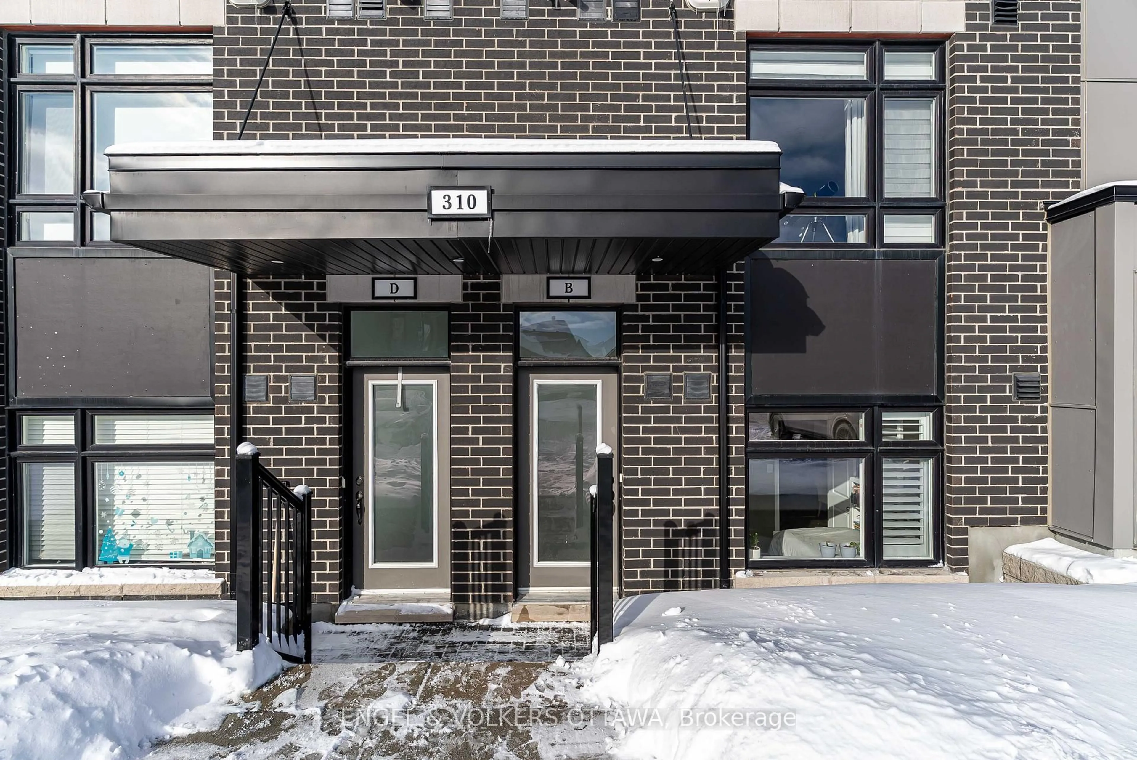 Unknown for 310 Tulum Cres #B, Ottawa Ontario K2S 2Y4