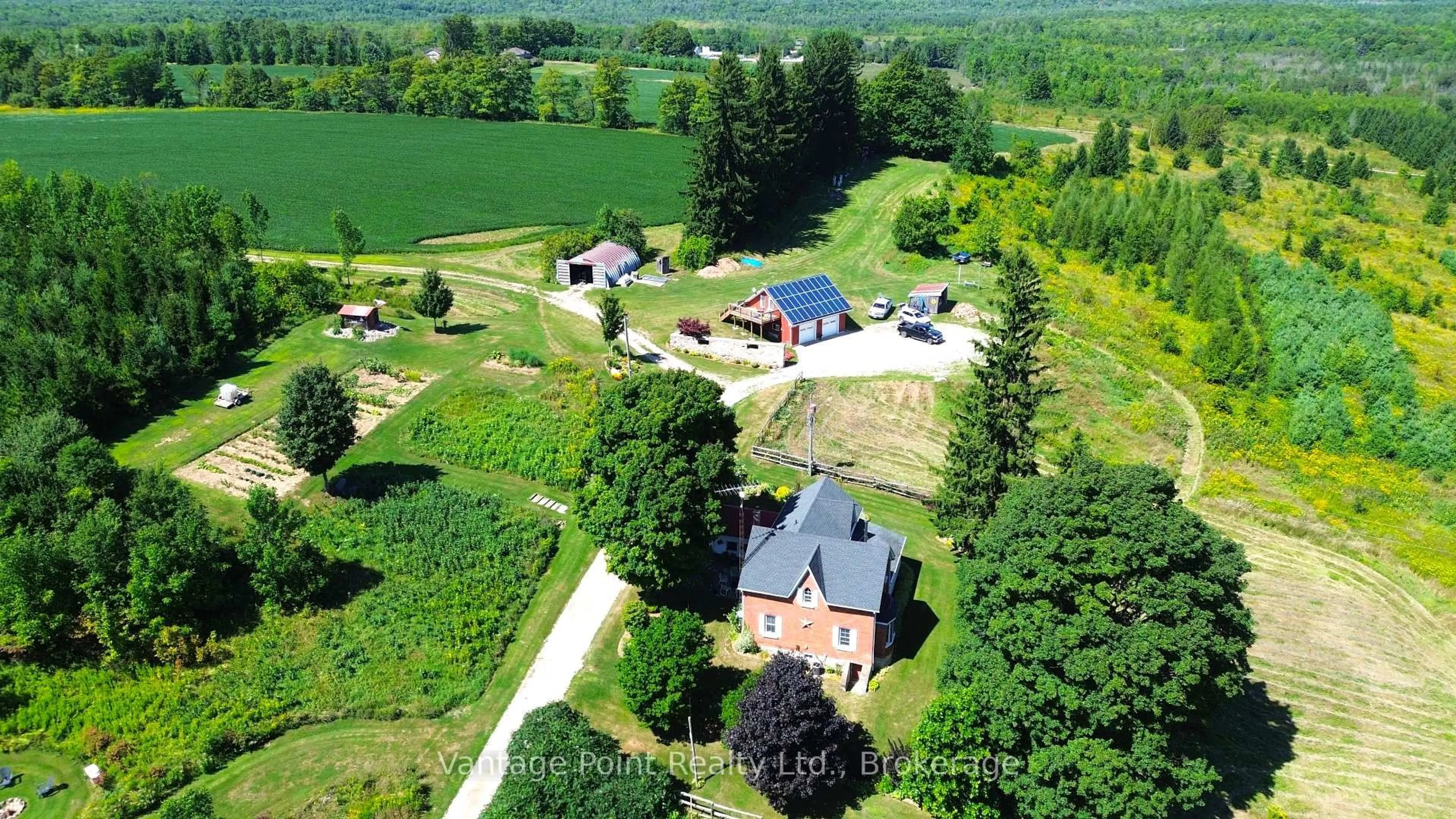 A pic from outside/outdoor area/front of a property/back of a property/a pic from drone, unknown for 557440 4th Concession, Meaford Ontario N4K 5N8