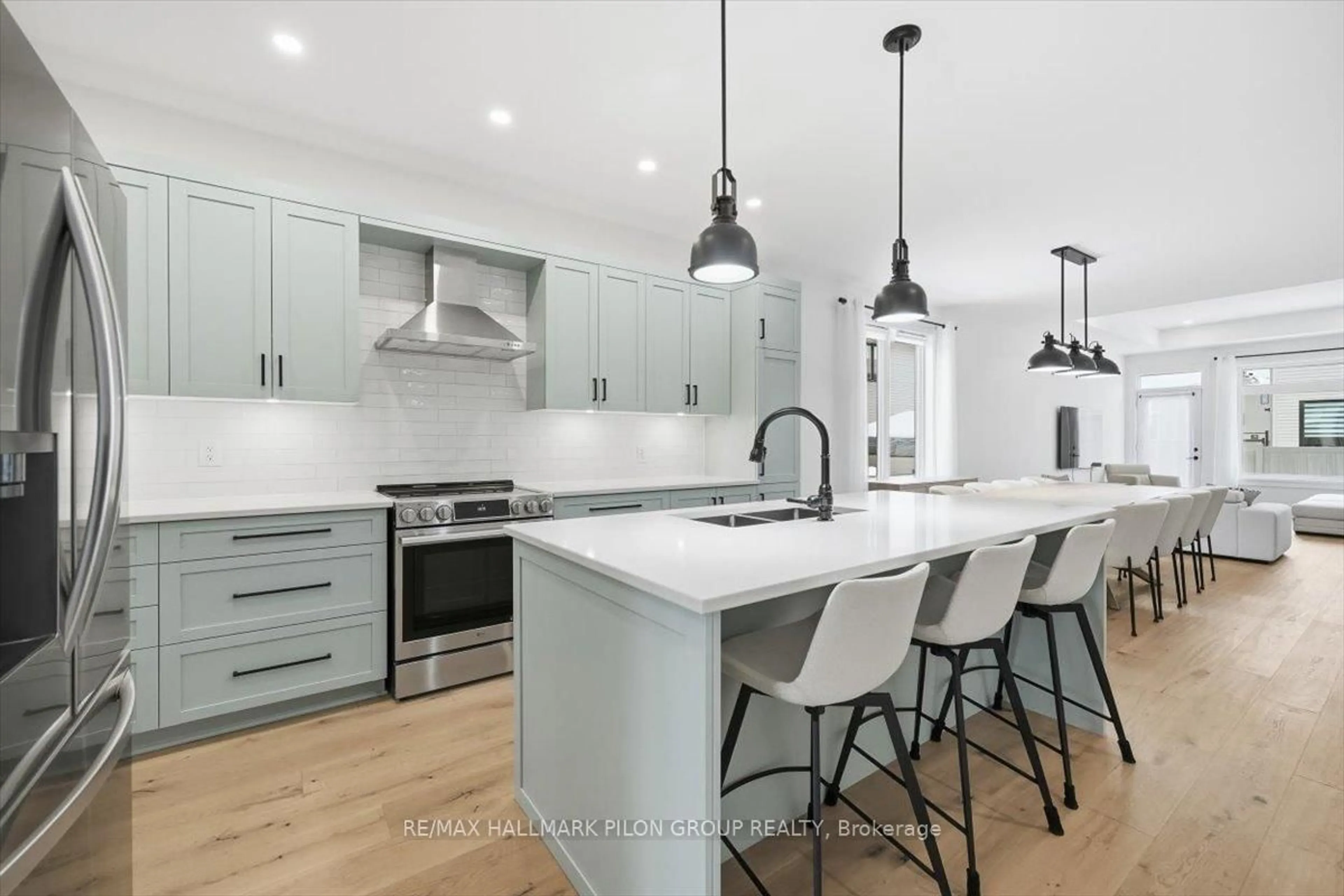 Contemporary kitchen, unknown for 296 Cornice St, Orleans Ontario K1W 0R4