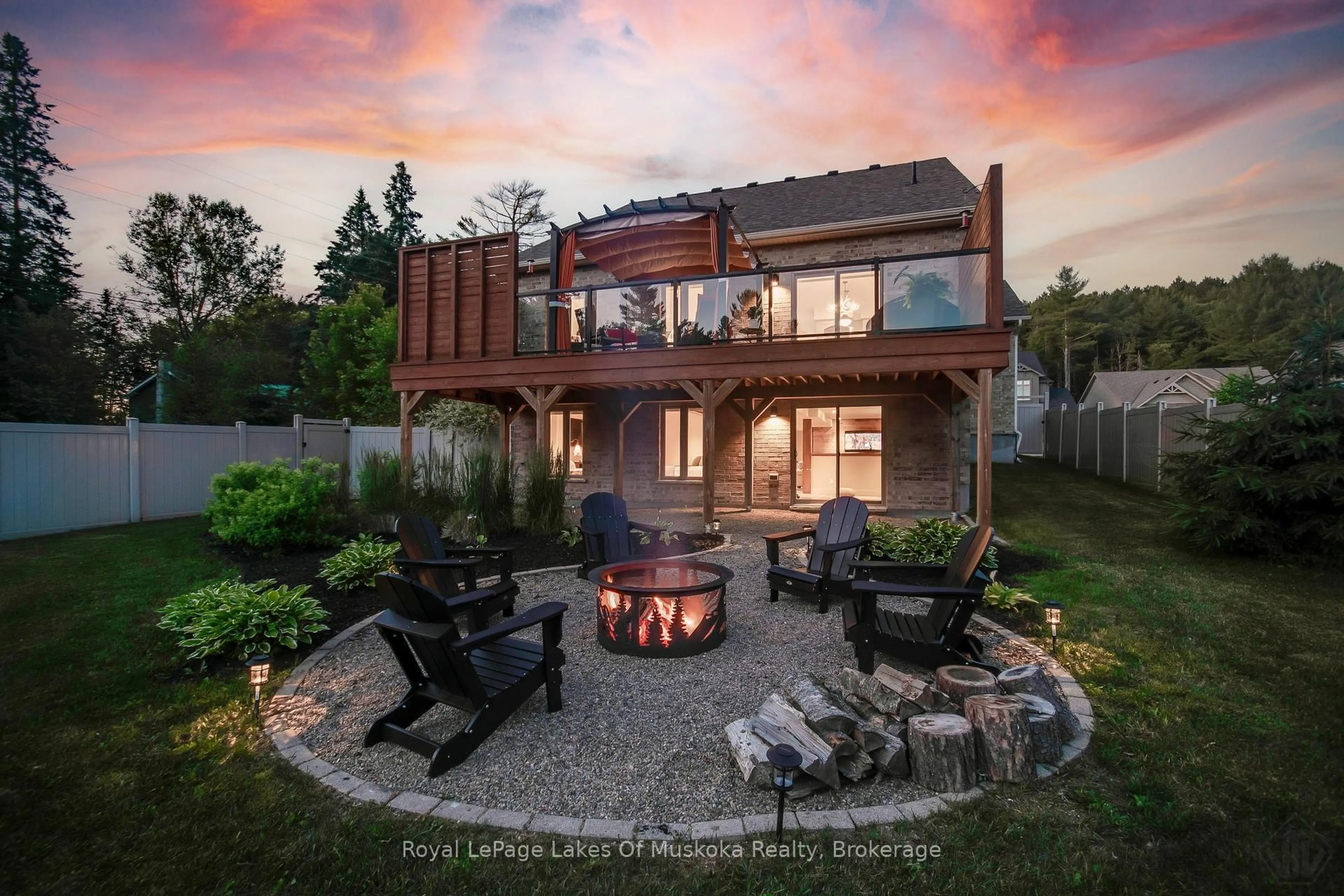 Home with brick exterior material, unknown for 75 SELKIRK Dr, Huntsville Ontario P1H 0C6