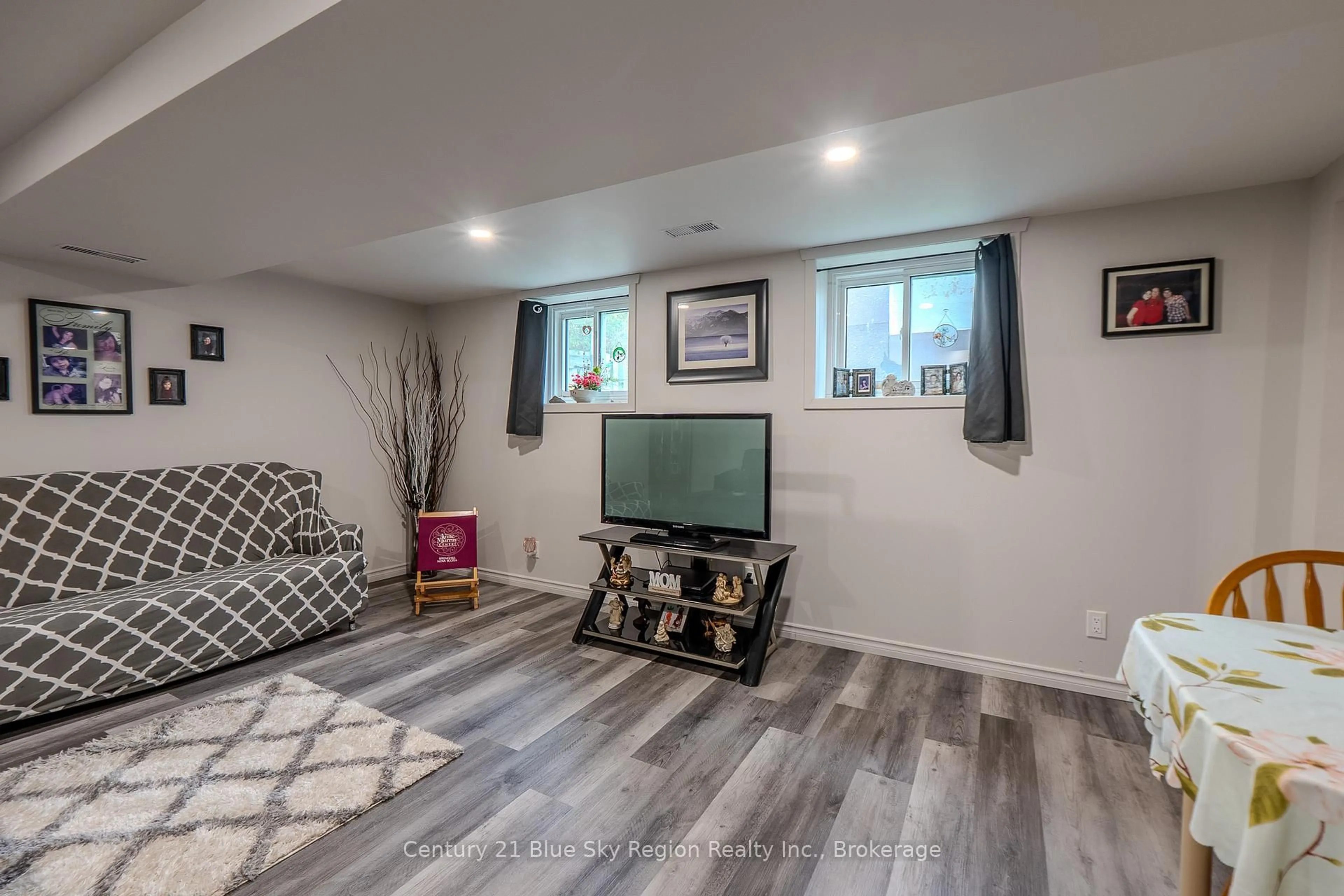 Home theater for 242 Princess St, North Bay Ontario P1B 1P9