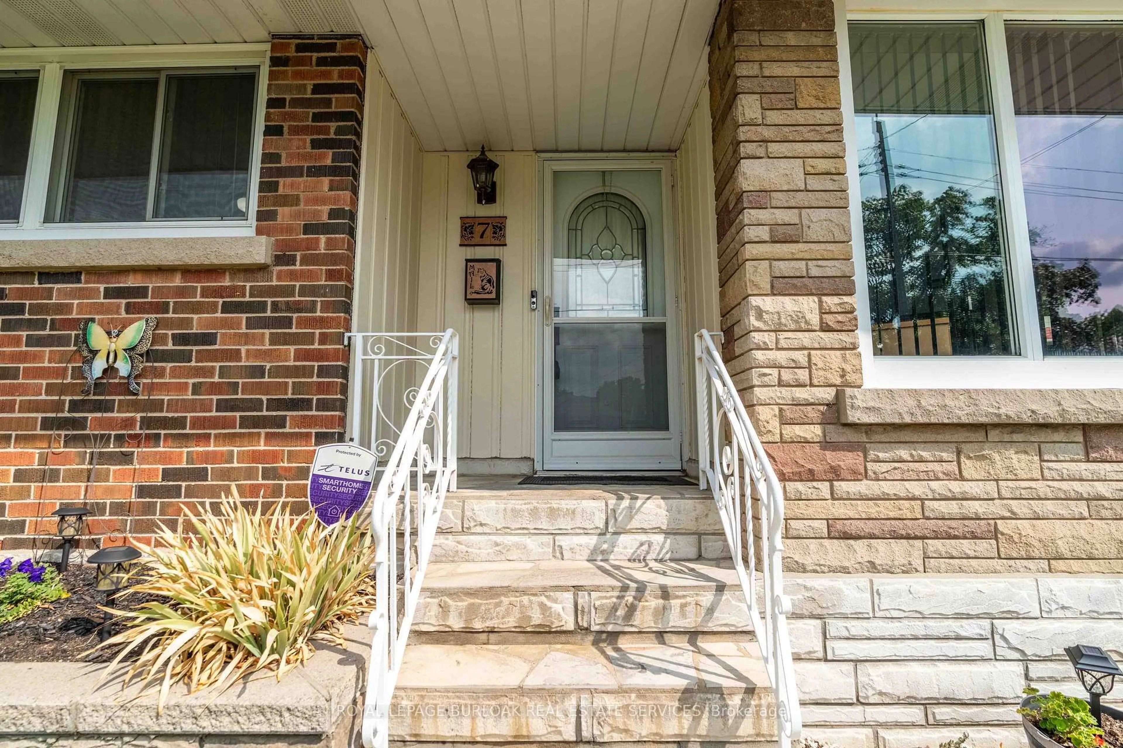 Unknown for 7 Kenwood Cres, Hamilton Ontario L8T 1W3