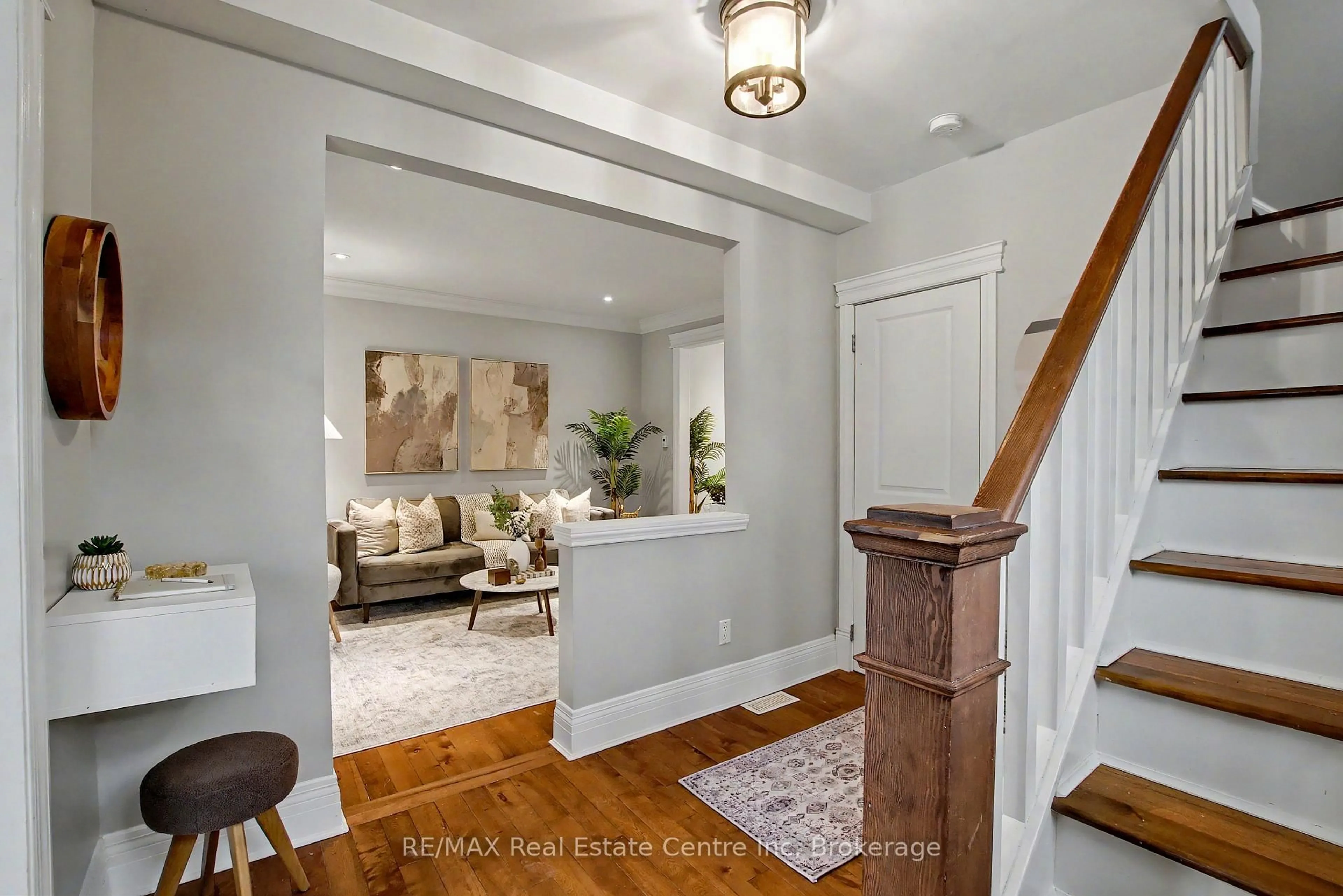 Indoor entryway for 15 Stull Ave, Guelph Ontario N1H 1N2