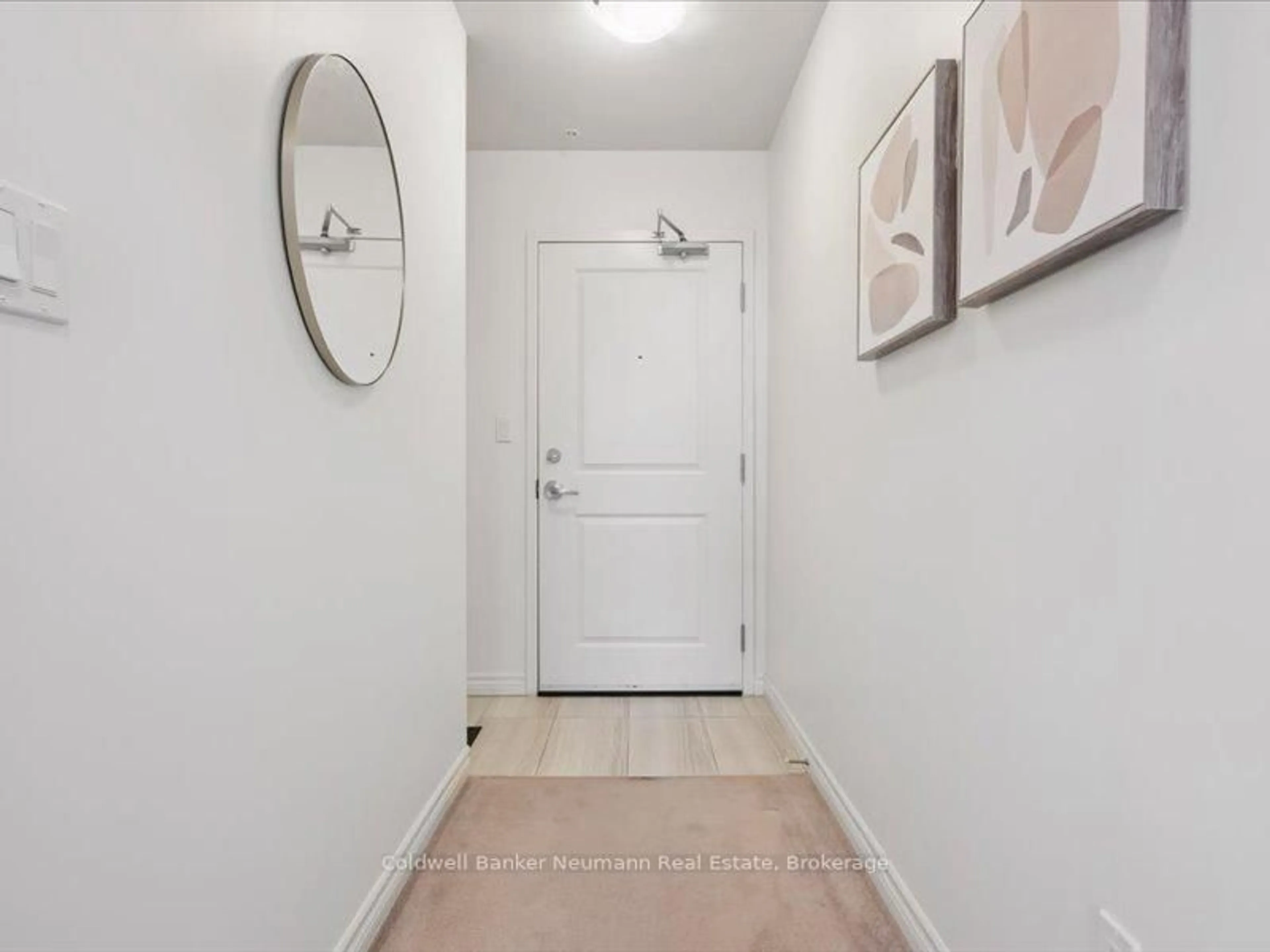 Indoor entryway for 1280 Gordon St #109, Guelph Ontario N1L 0N6