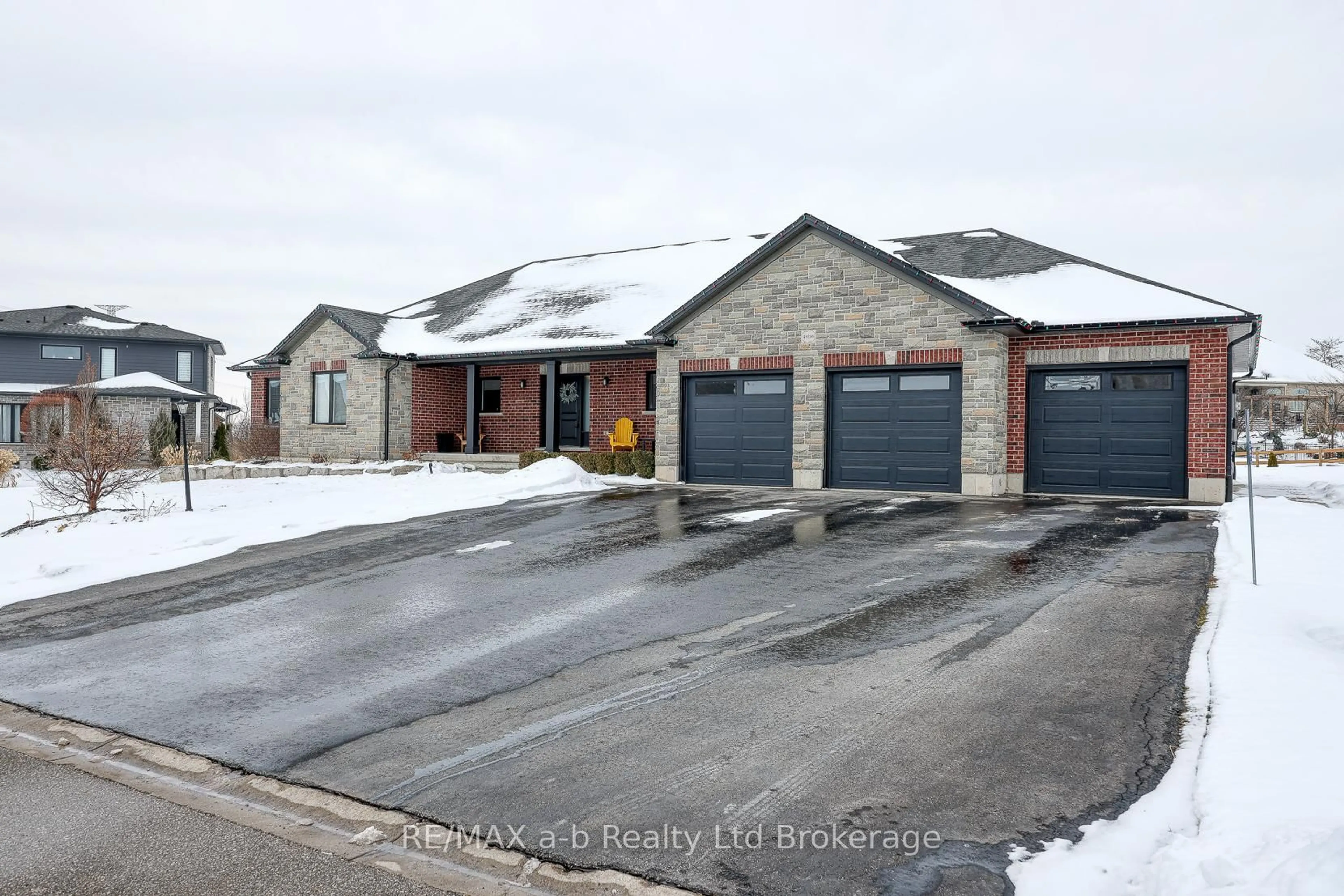 A pic from outside/outdoor area/front of a property/back of a property/a pic from drone, street for 49286 Ashland Ave, Malahide Ontario N0L 2J0