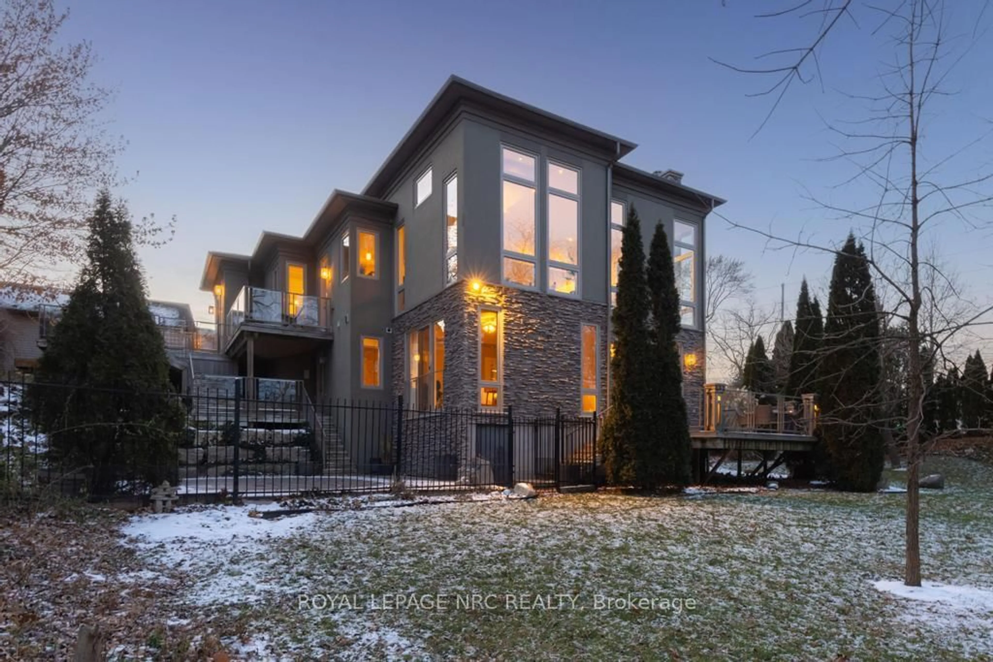 Home with brick exterior material, street for 164A Lakeshore Rd, St. Catharines Ontario L2N 2V1