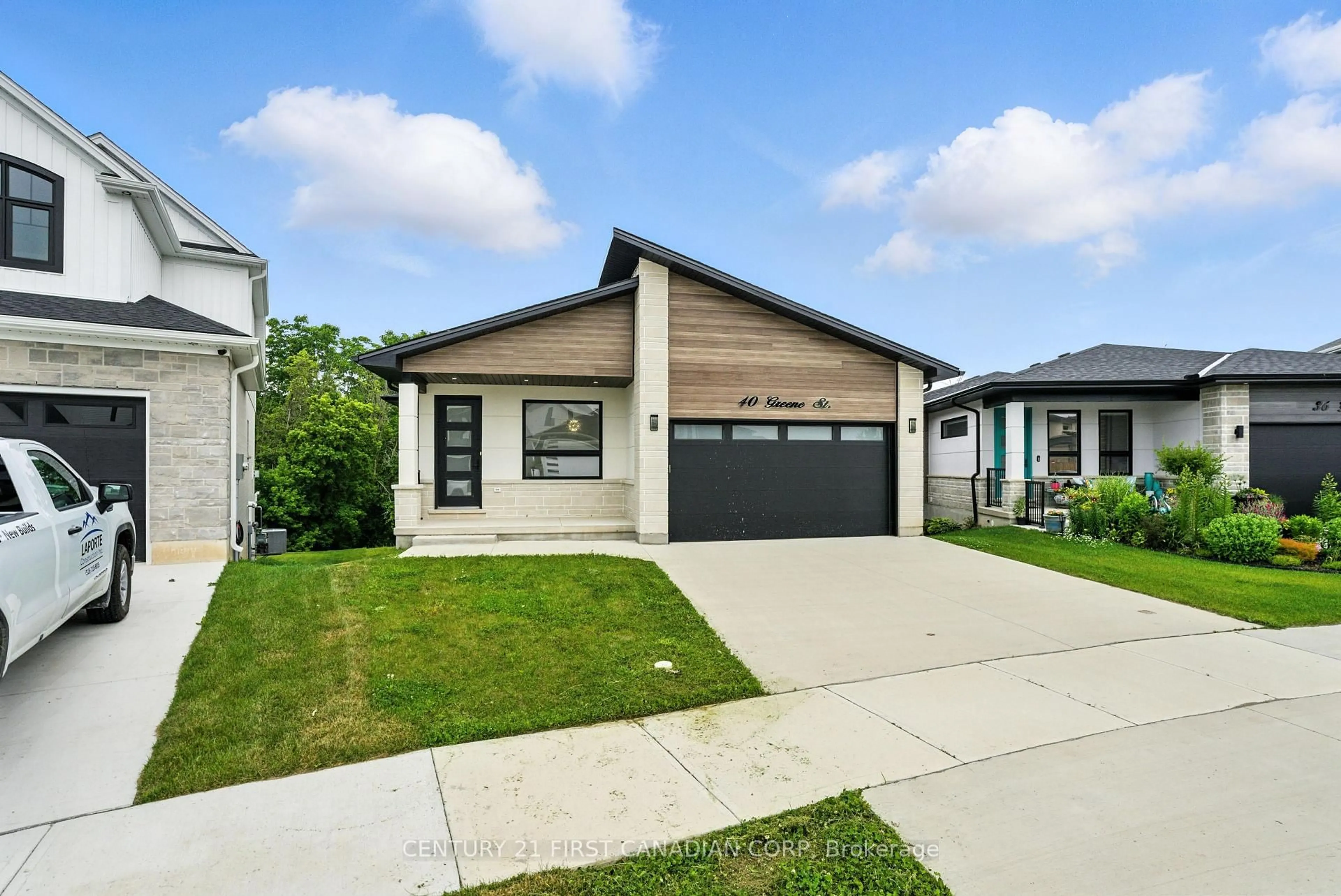 Home with vinyl exterior material, street for 40 Greene St, South Huron Ontario N0M 1S2