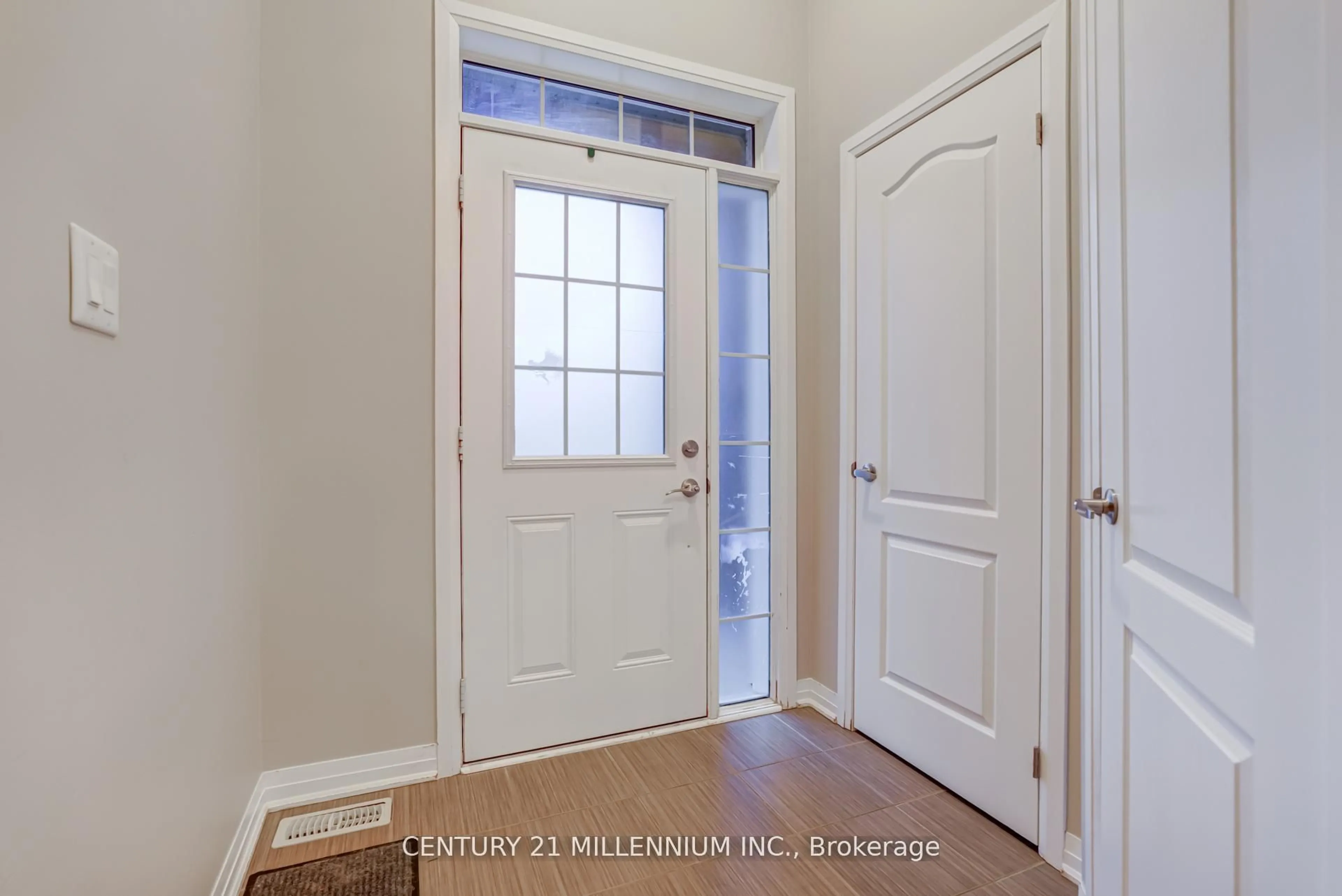 Indoor entryway for 4 Landsborough St, East Luther Grand Valley Ontario L9W 7R1