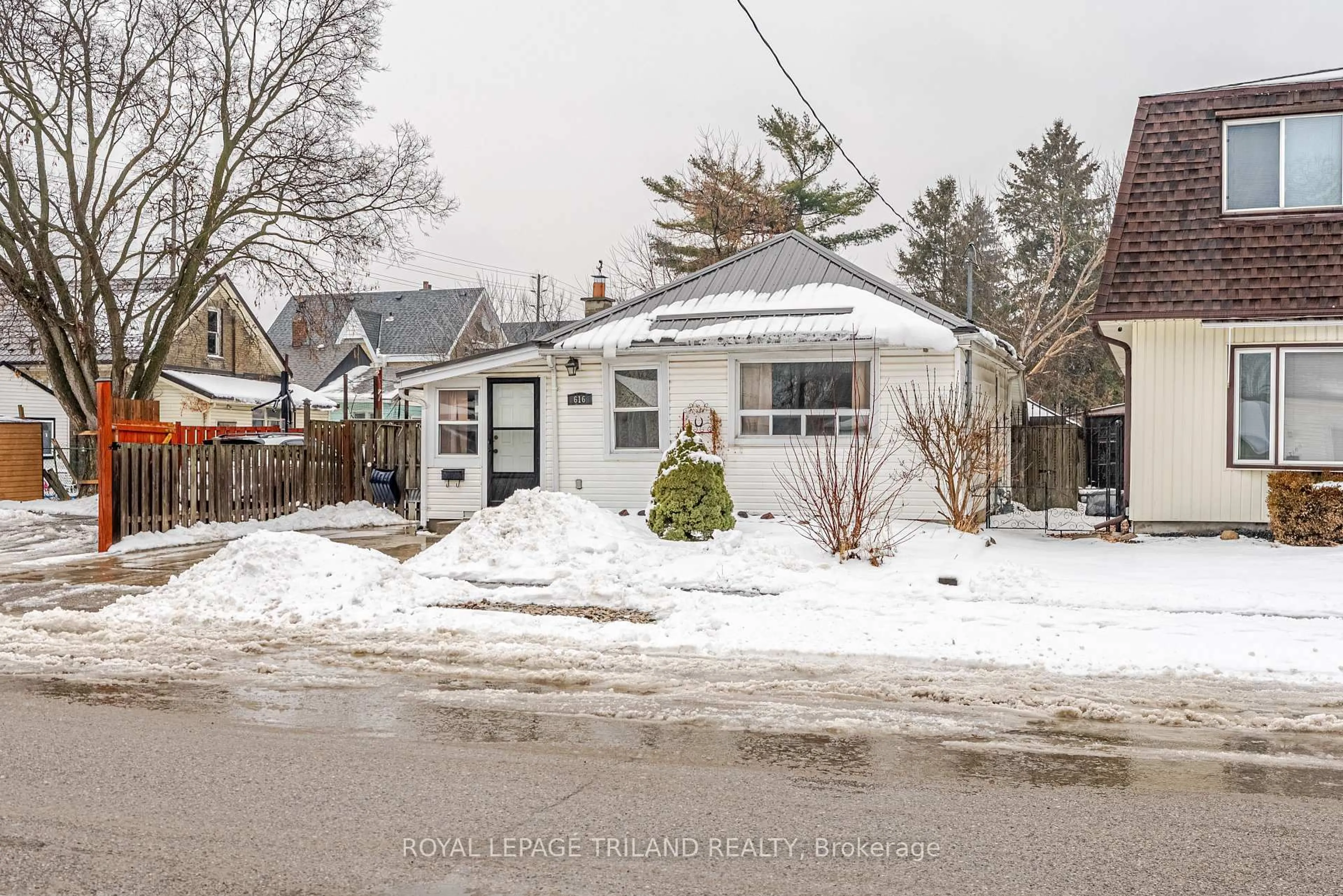 Unknown for 616 Layard St, London East Ontario N5Z 1L3