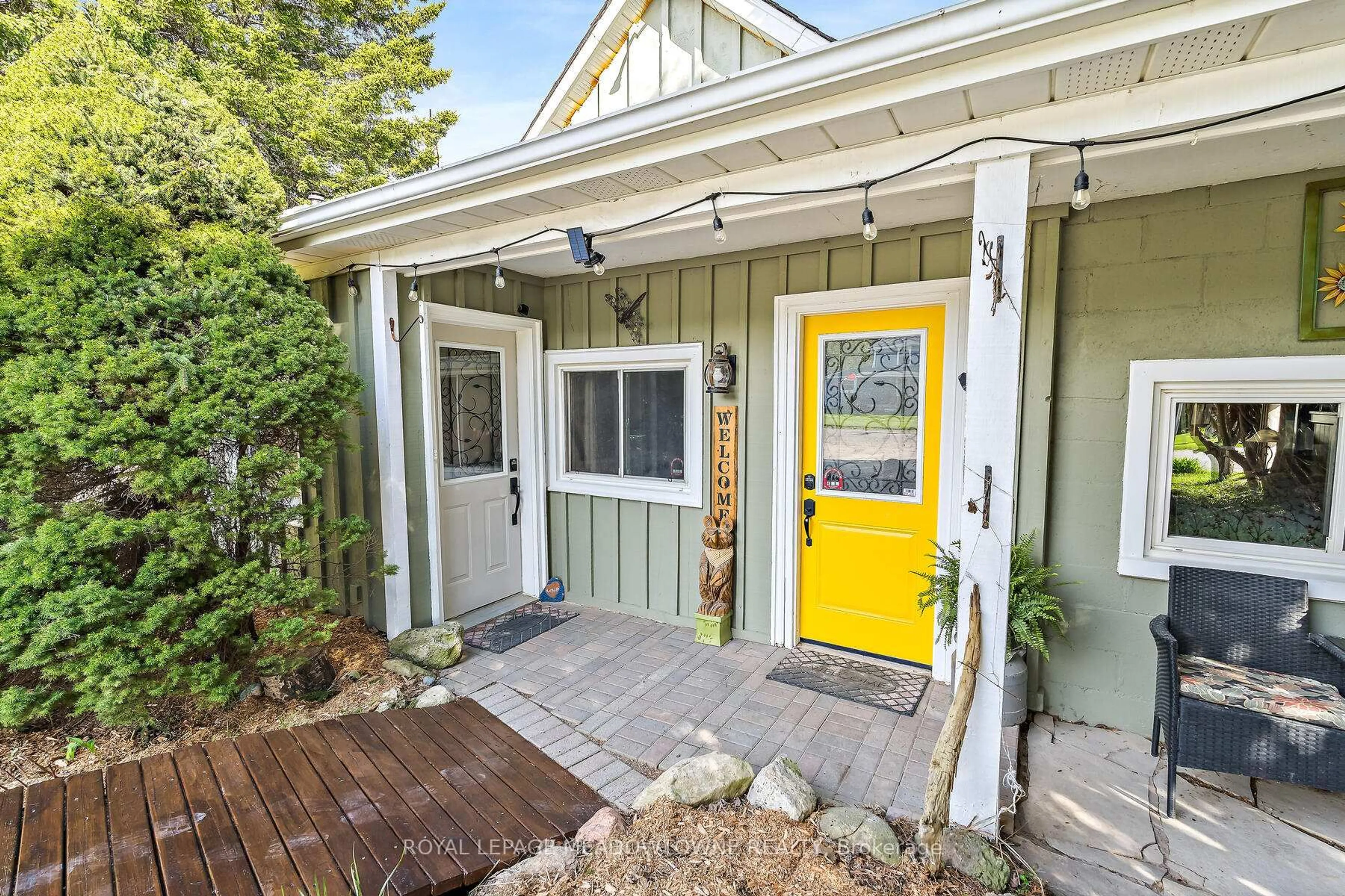 Indoor entryway for 9201 Sideroad 24 Sdrd, Erin Ontario N0B 1Z0