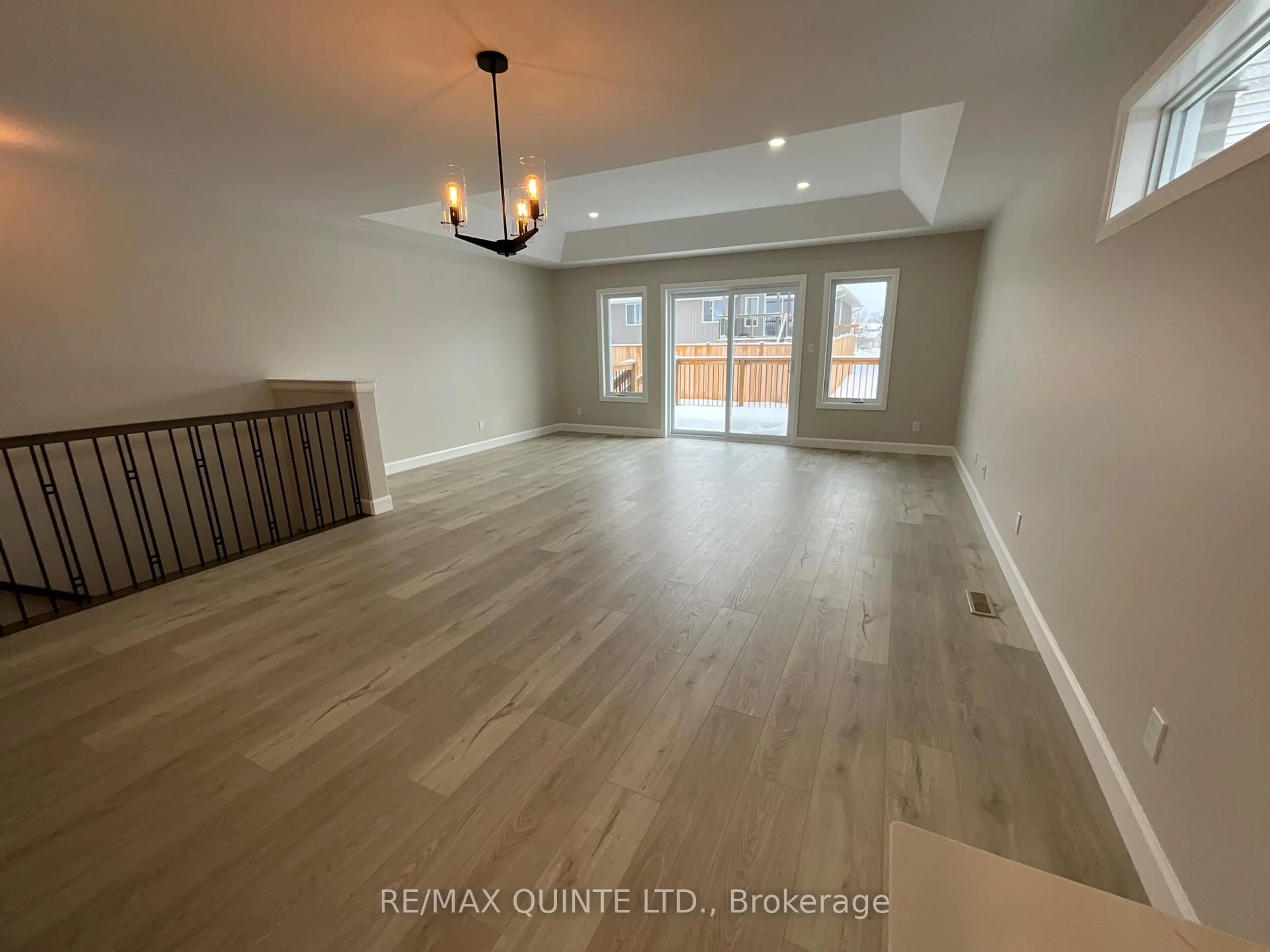 A pic of a room for 120 HASTINGS PARK Dr, Belleville Ontario K8P 0J4