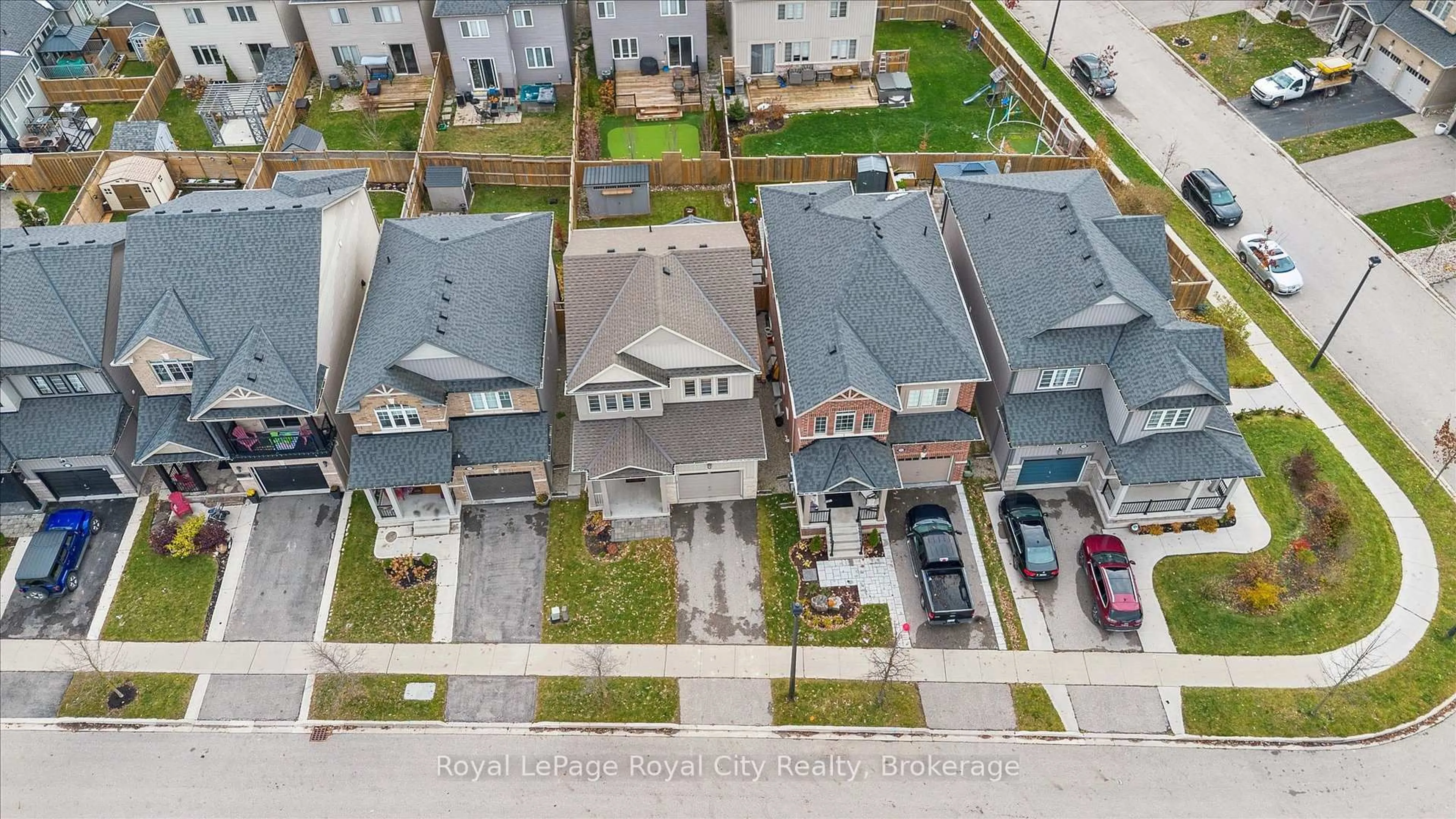 A pic from outside/outdoor area/front of a property/back of a property/a pic from drone, street for 98 Kay Cres, Centre Wellington Ontario N1M 0G2
