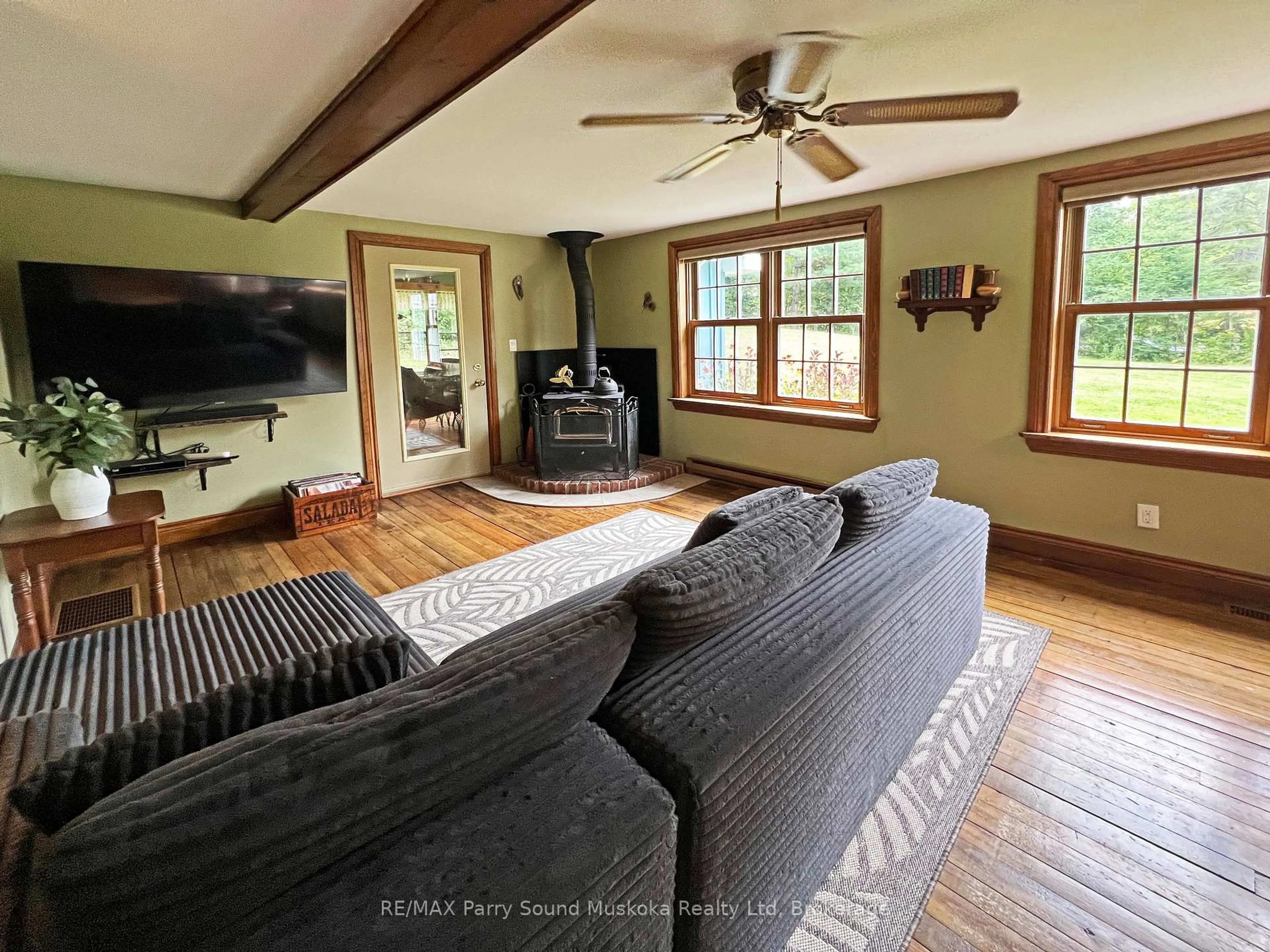 Living room with furniture, unknown for 159 Boundary Spur Rd, Whitestone Ontario P0A 1G0