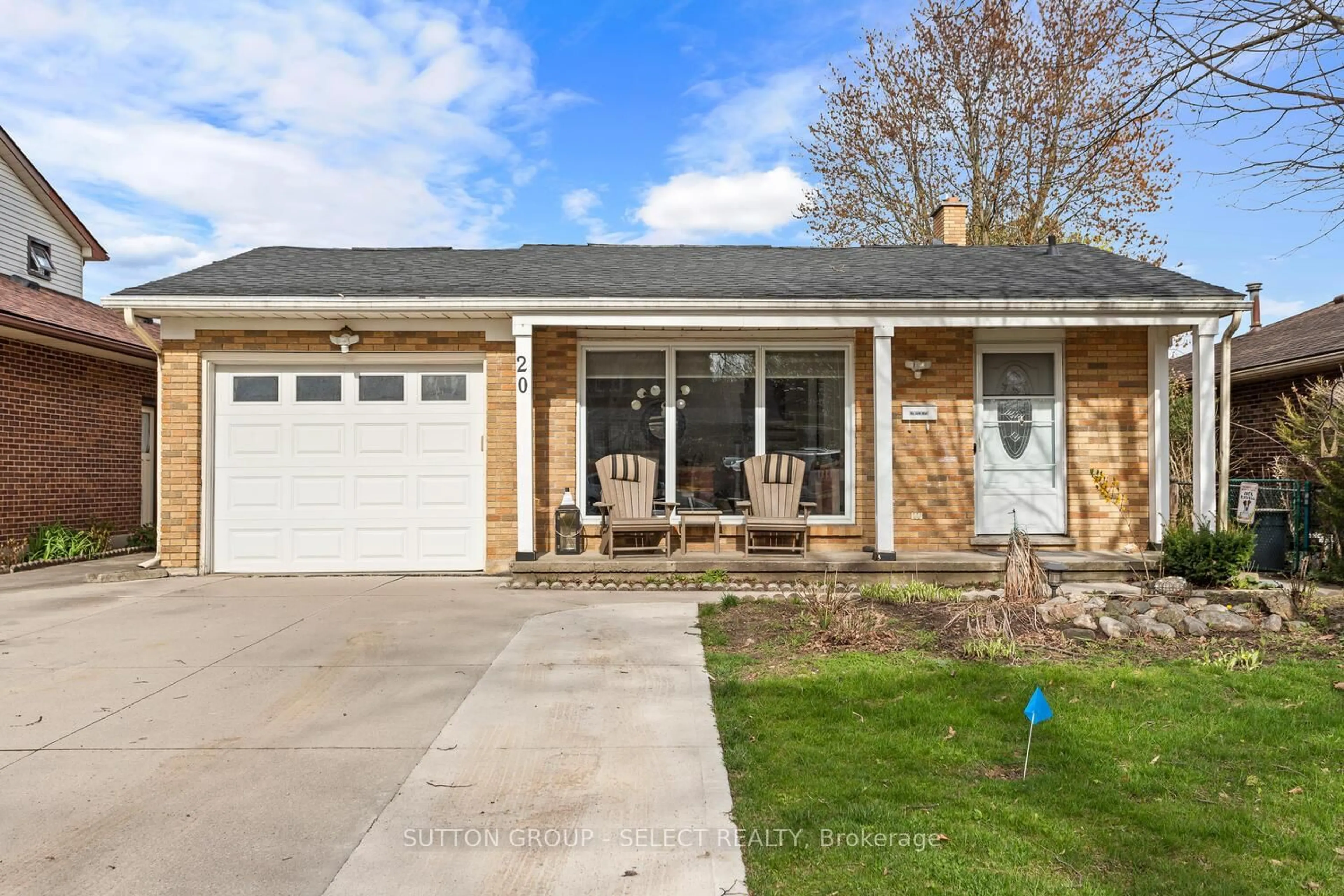 Unknown for 20 Lochern Rd, London South Ontario N5Z 4L6