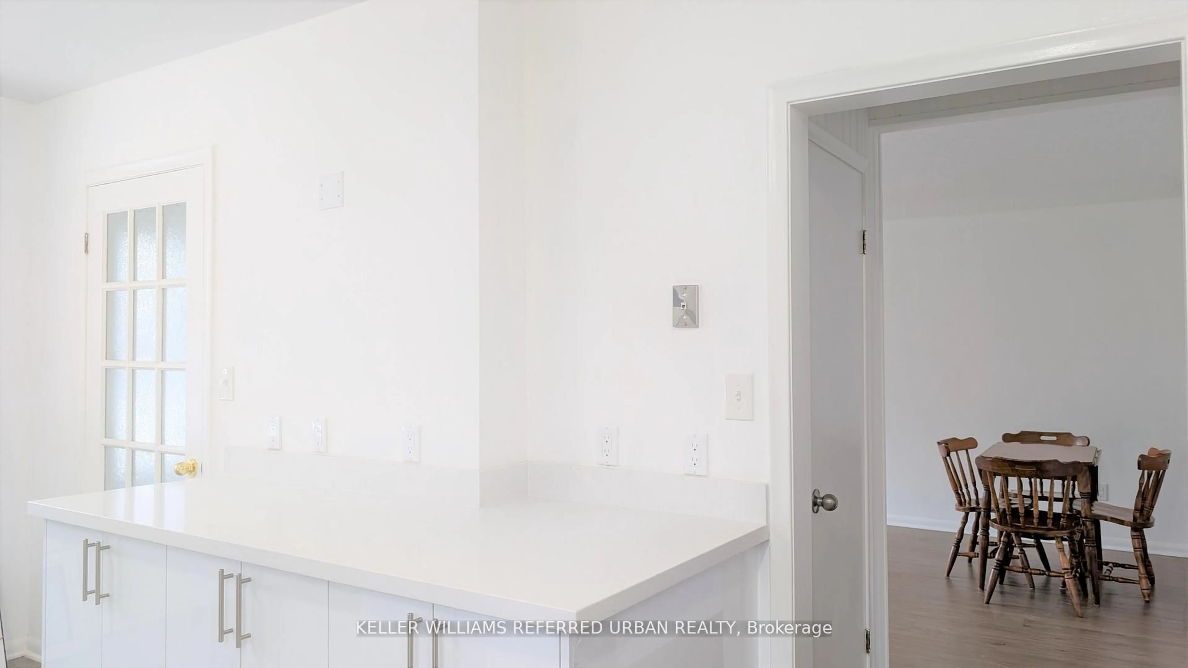 A pic of a room for 461 Geneva St, St. Catharines Ontario L2N 2H2