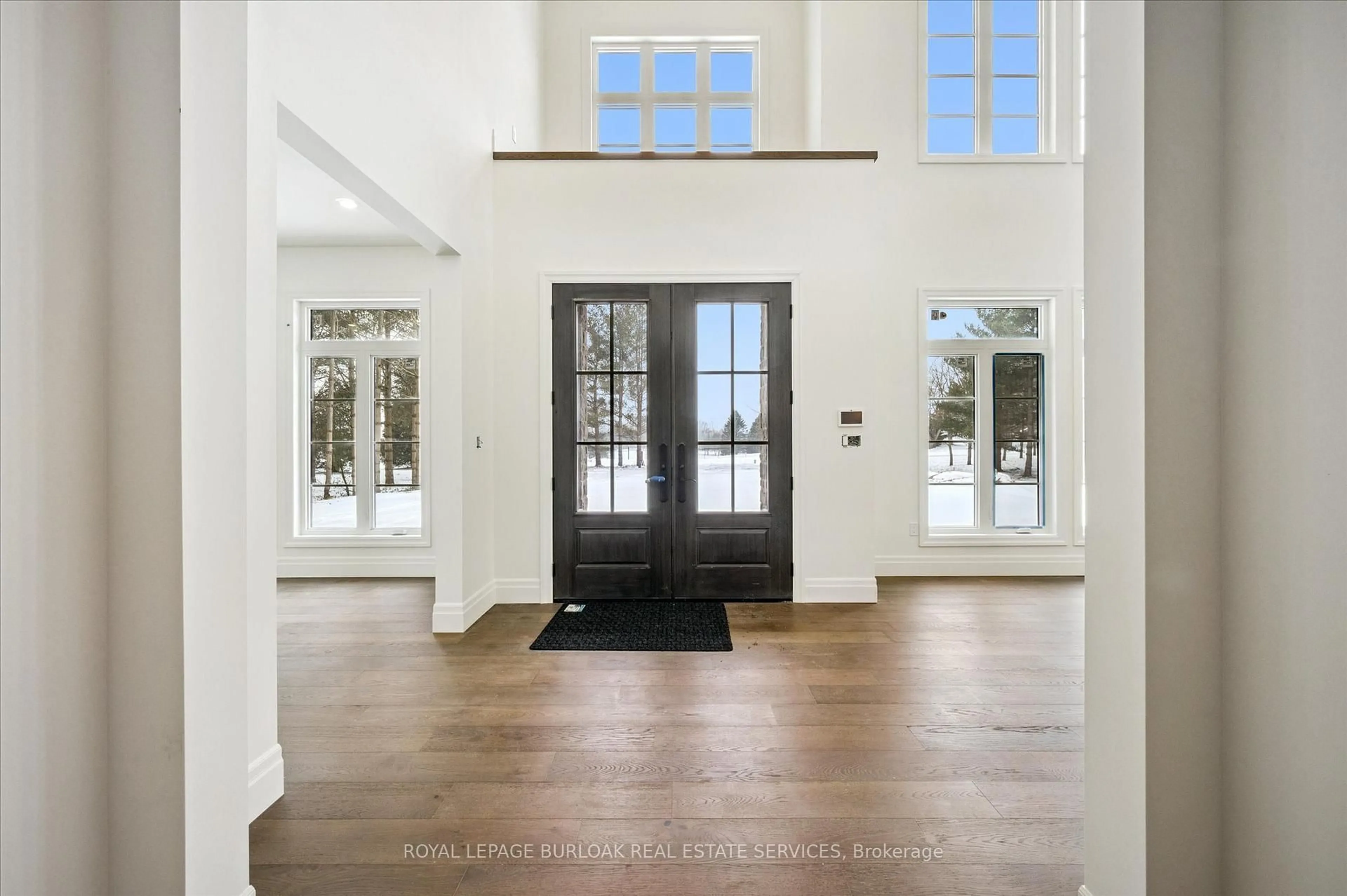 Indoor entryway for 5 West Harris Rd, Brant Ontario N3T 5L4