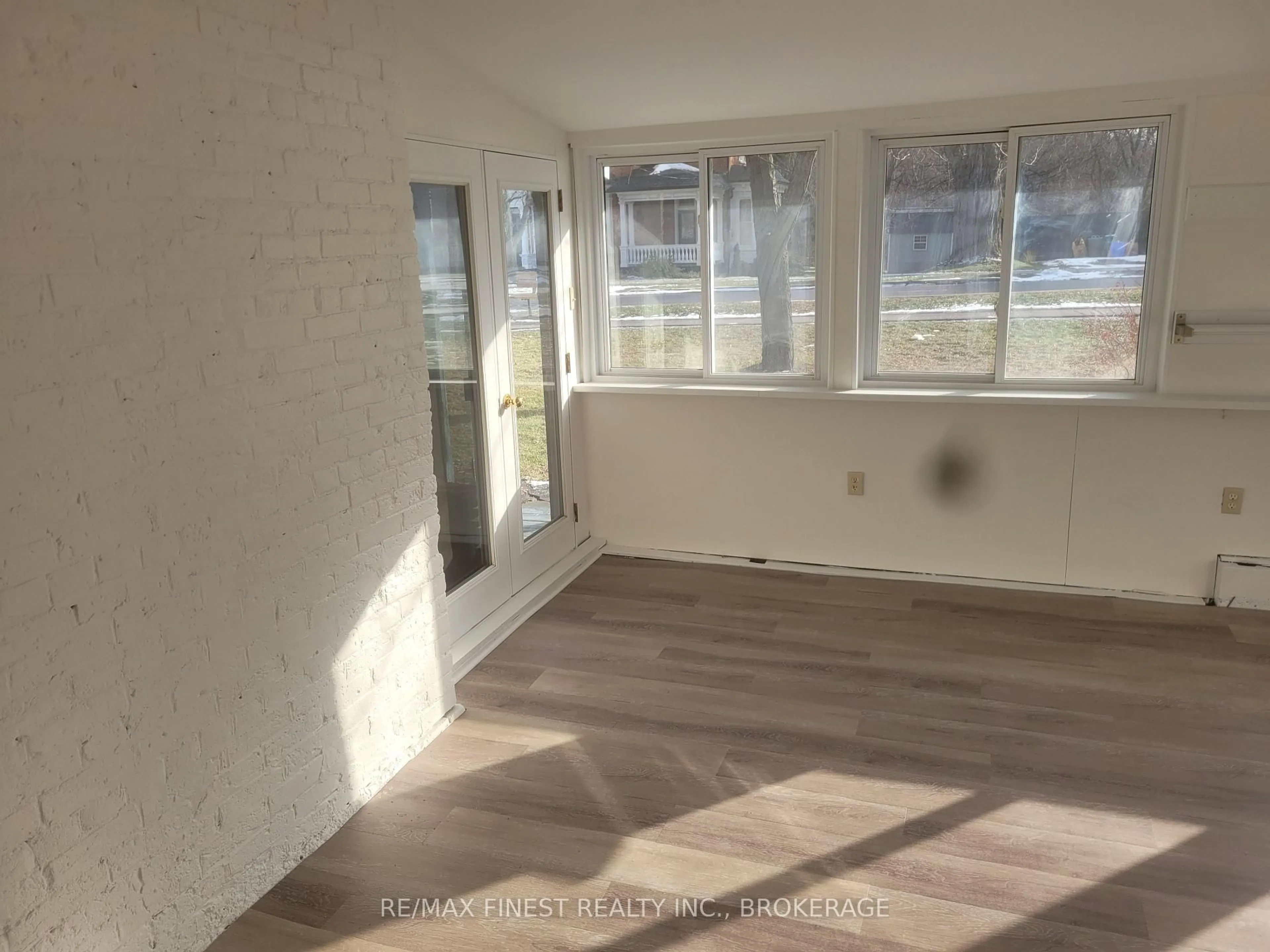 A pic of a room for 8 Catherine St, Prince Edward County Ontario K0K 2T0