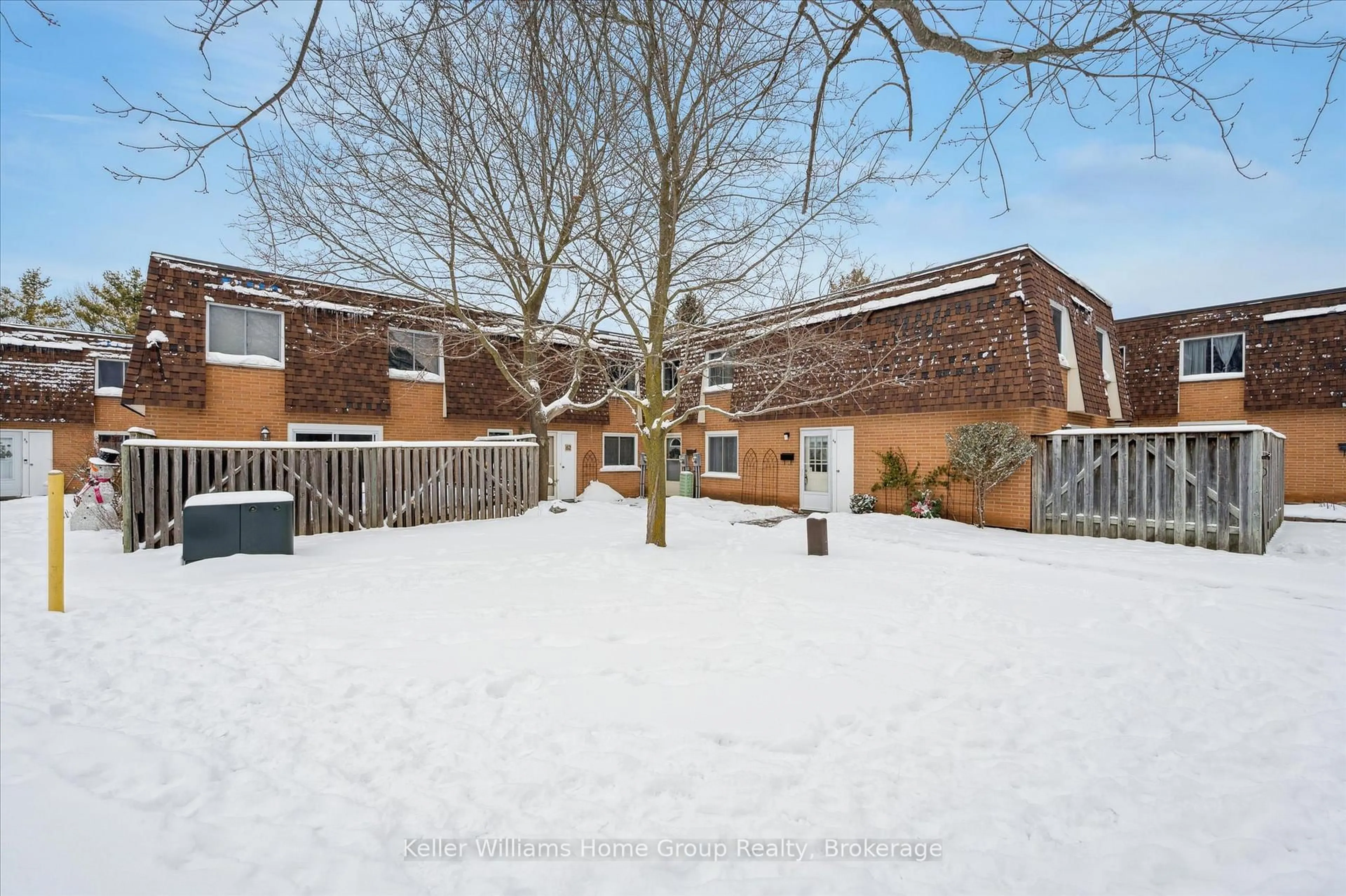 A pic from outside/outdoor area/front of a property/back of a property/a pic from drone, street for 120 Country Club Dr #64, Guelph Ontario N1E 3K7