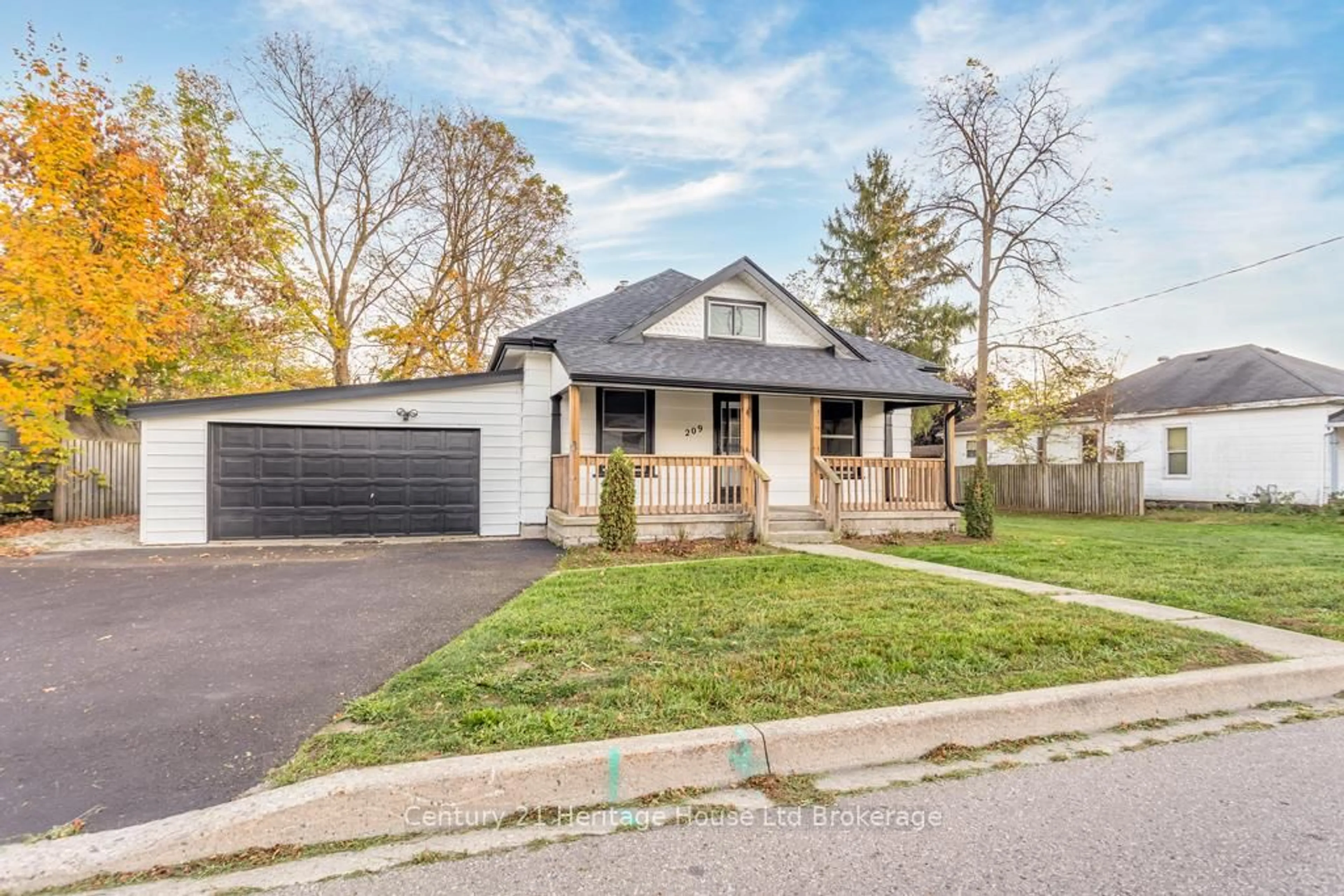 Home with brick exterior material, street for 209 Victoria St, Ingersoll Ontario N5C 2N2