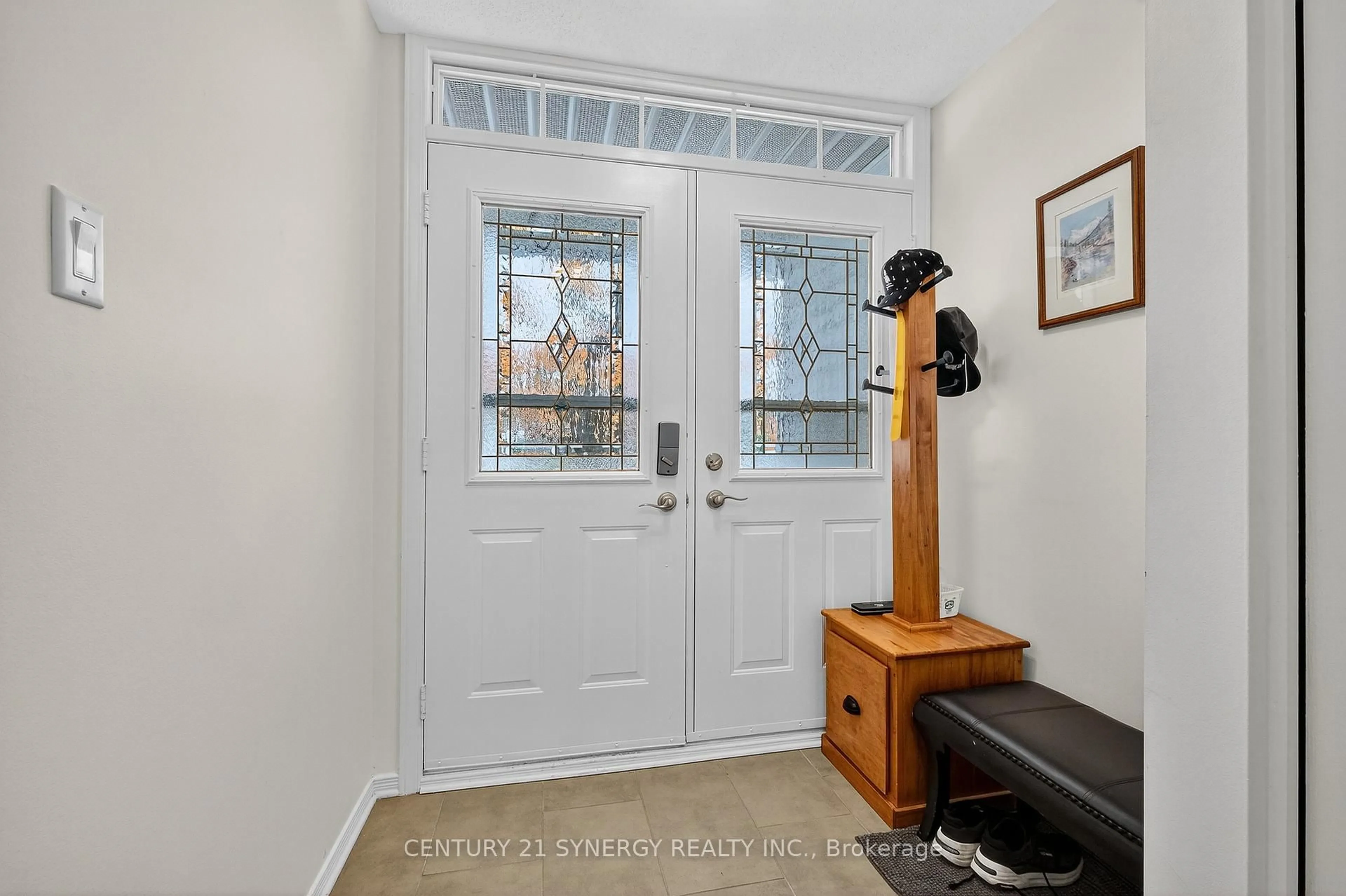Indoor entryway for 18 Oyster Bay Crt #47, Stittsville Ontario K2S 1H3