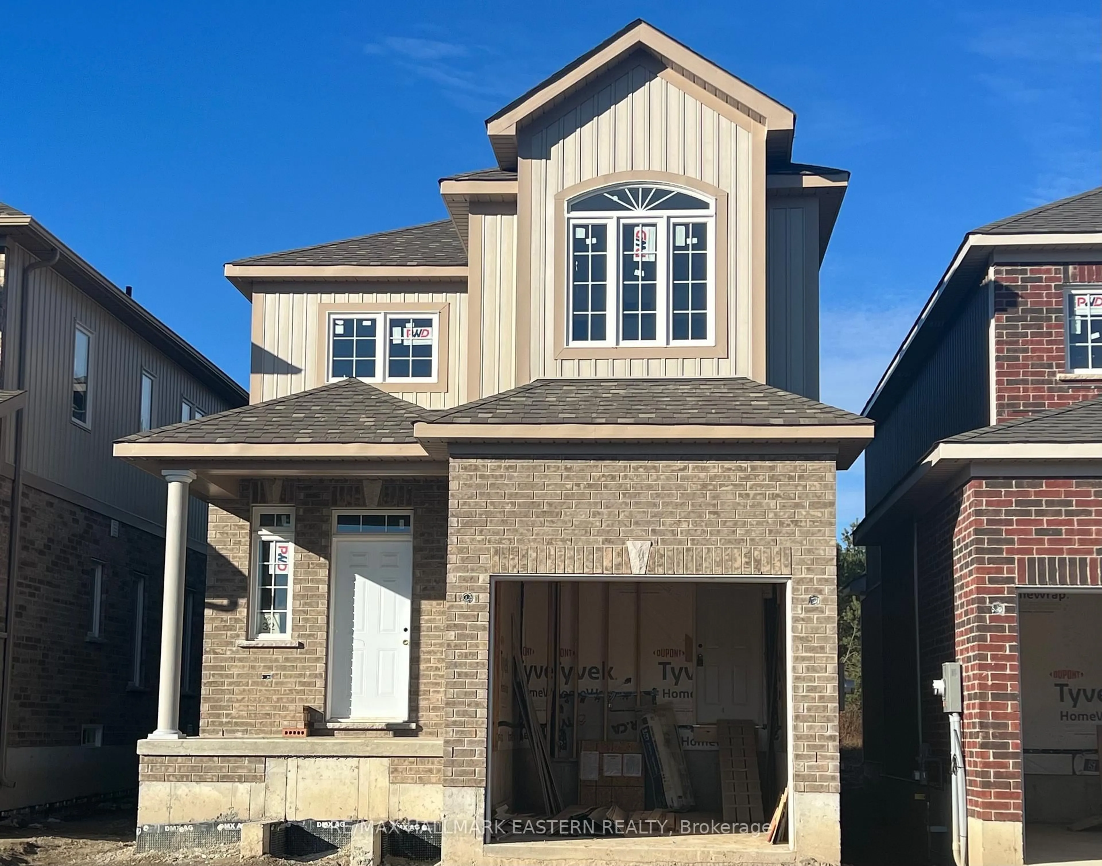 Home with brick exterior material, street for 32 Coldbrook Dr, Cavan Monaghan Ontario L0A 1G0