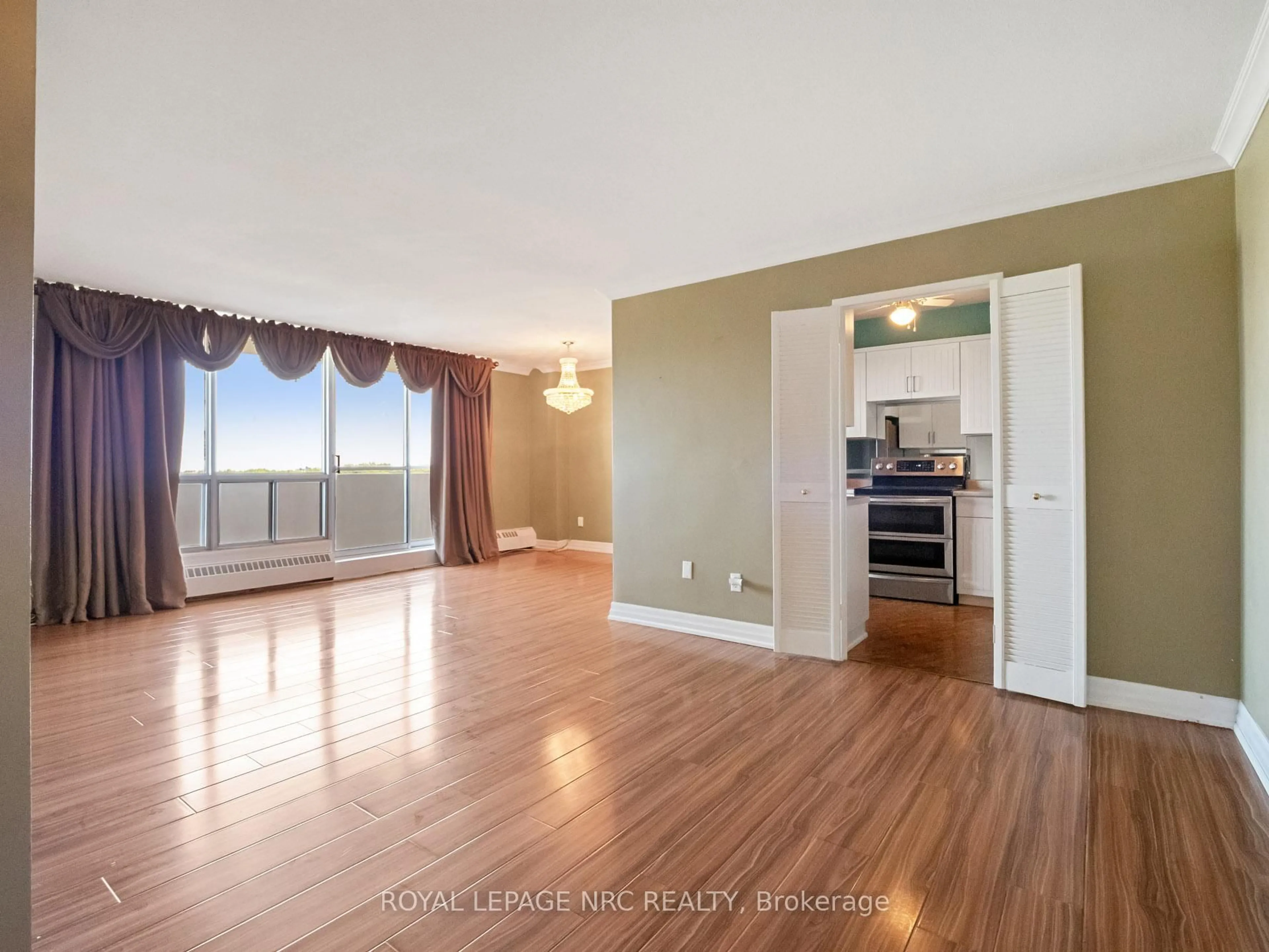 A pic of a room for 15 Towering Heights Blvd #904, St. Catharines Ontario L2T 3G7