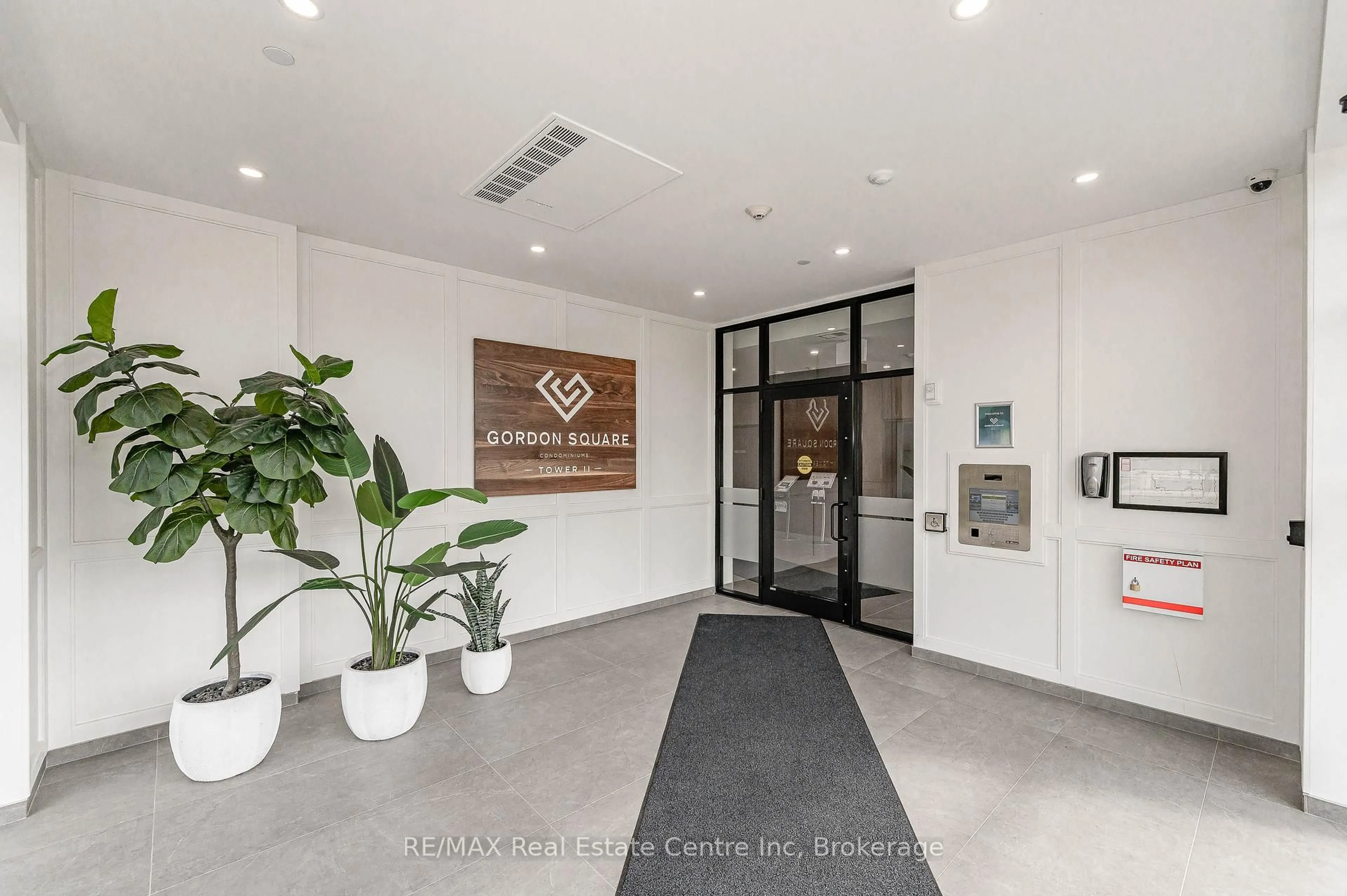 Indoor foyer for 1880 Gordon St #104, Guelph Ontario N1L 0P5