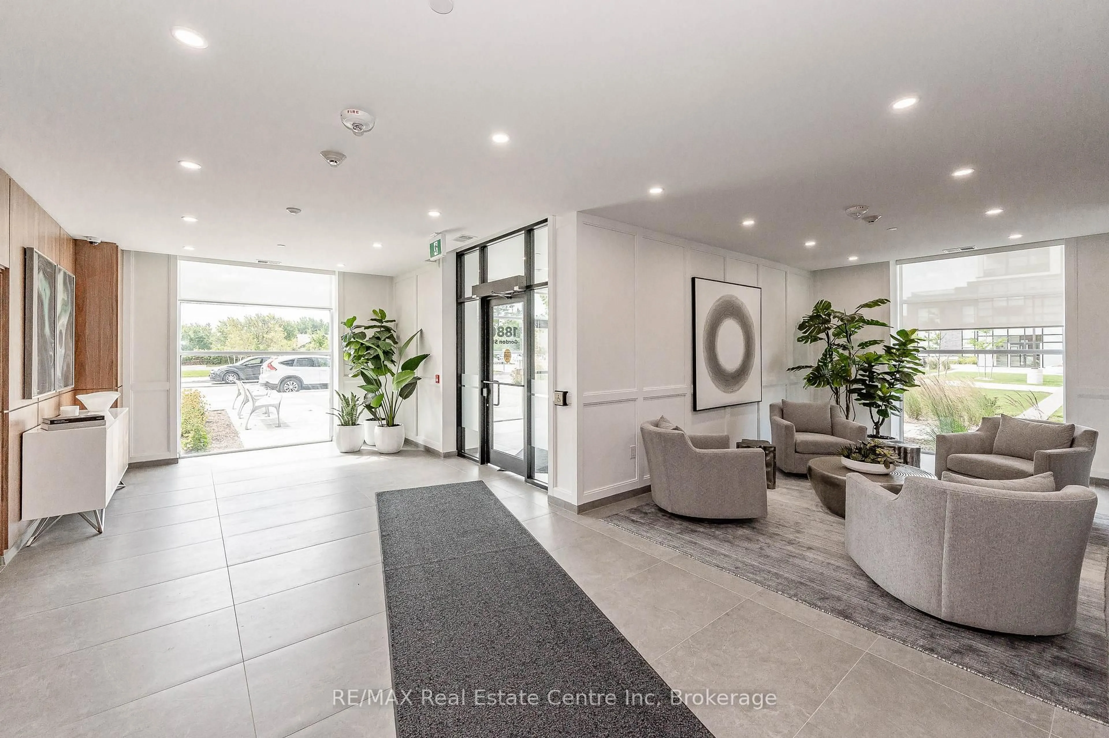 Indoor foyer for 1880 Gordon St #104, Guelph Ontario N1L 0P5