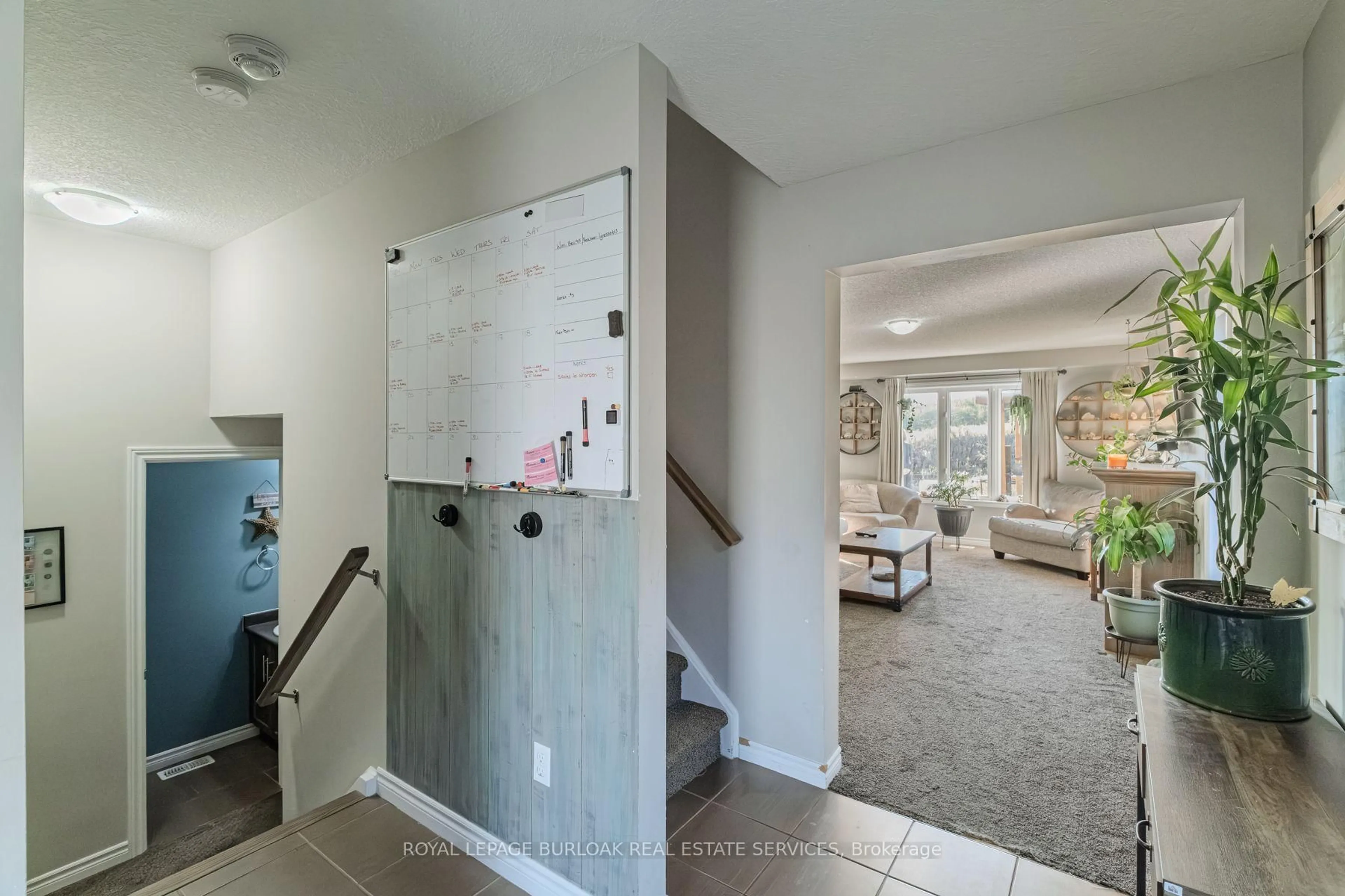 Indoor entryway for 1384 Caen Ave, Woodstock Ontario N4T 0J3