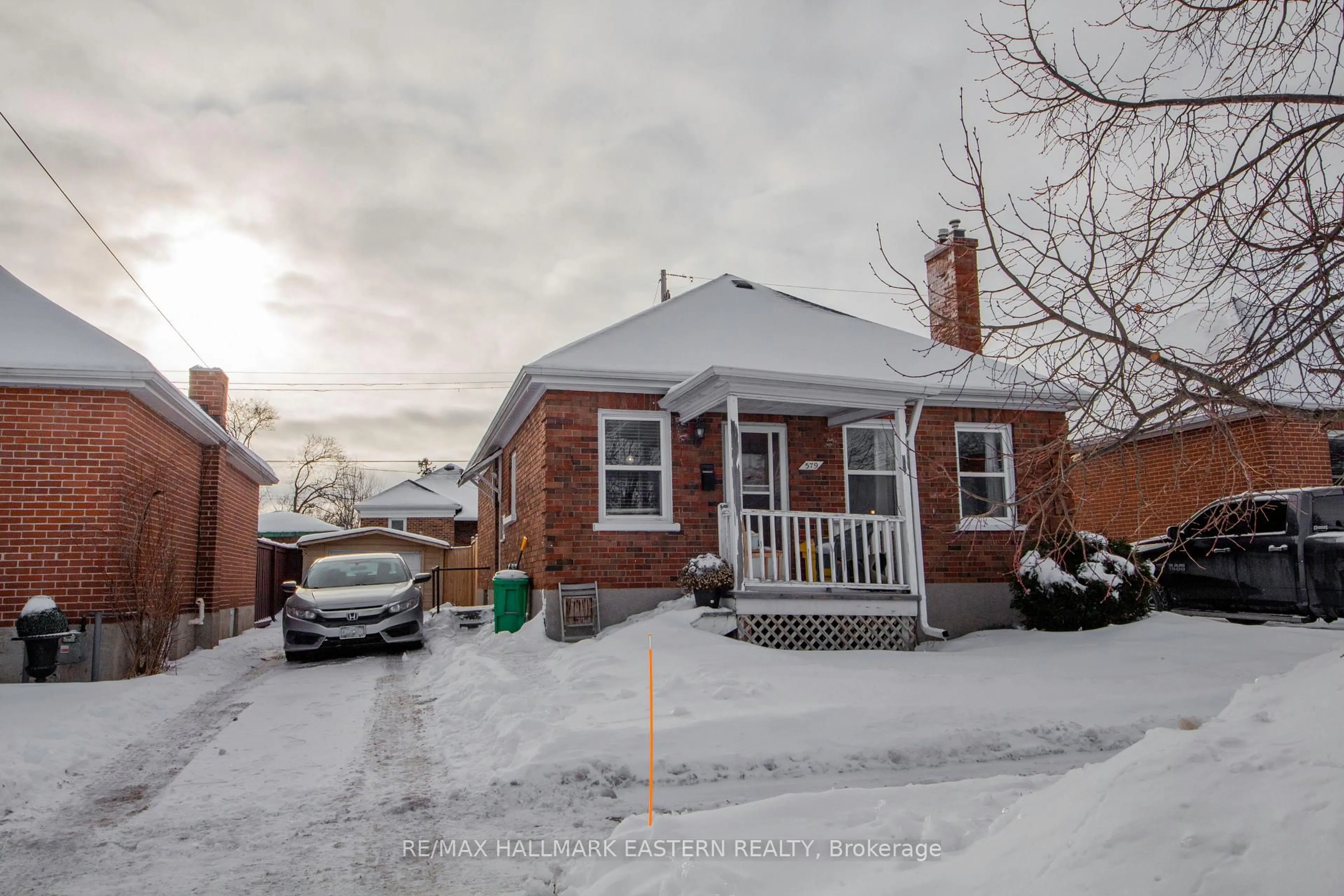 A pic from outside/outdoor area/front of a property/back of a property/a pic from drone, street for 579 McCannan Ave, Peterborough Ontario K9J 4J7