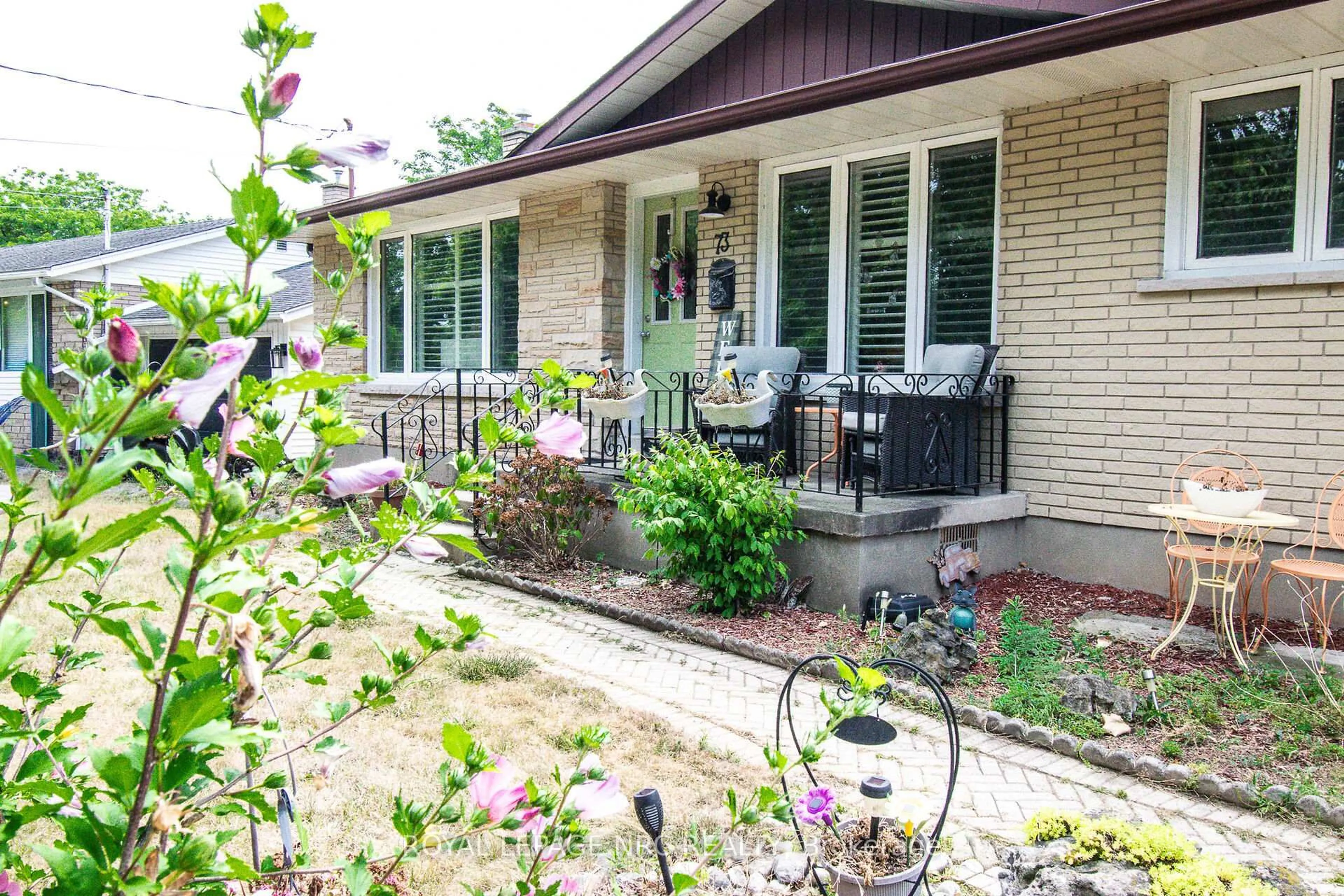 Unknown for 73 Lockview Cres, St. Catharines Ontario L2M 2T6