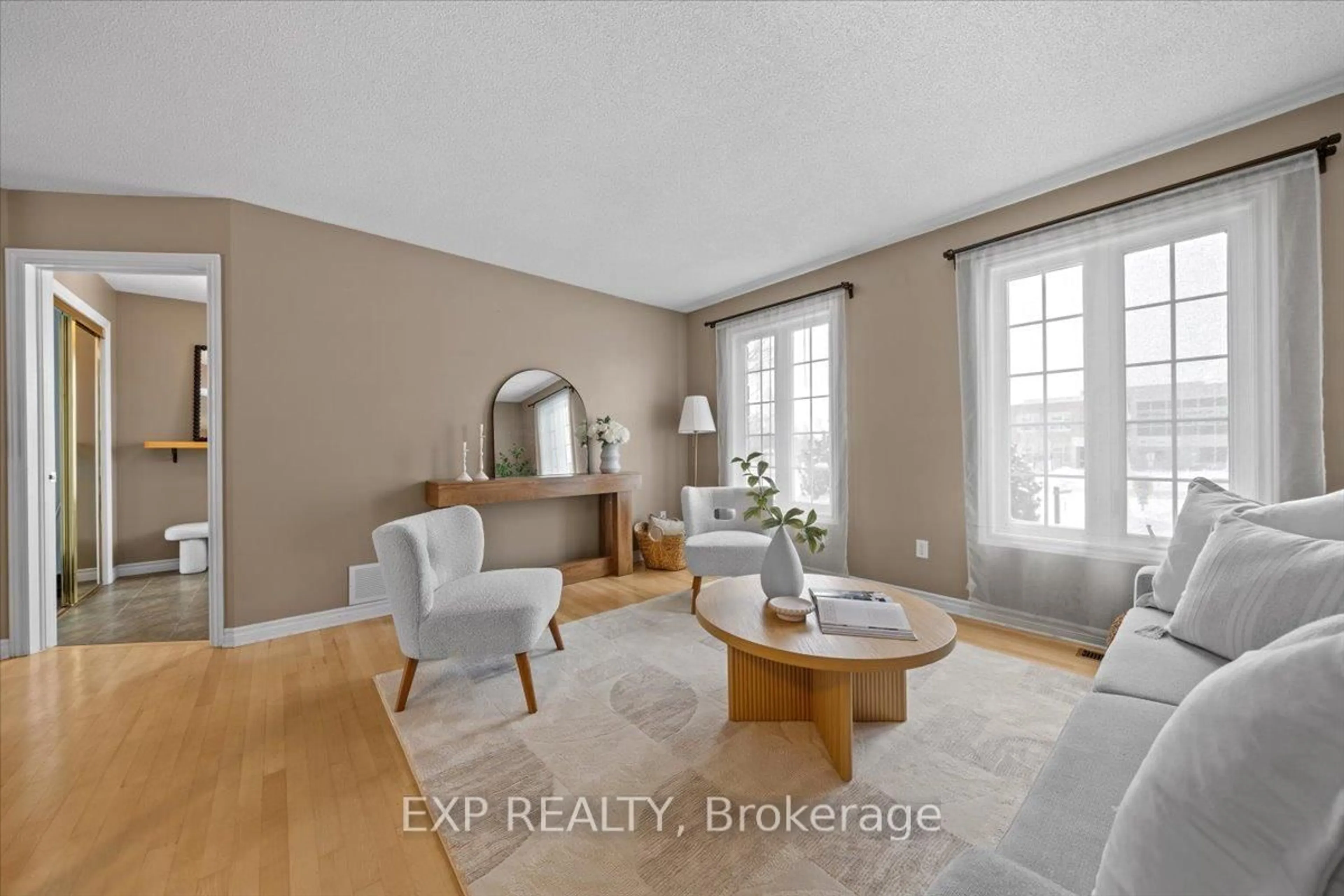 Living room with furniture, unknown for 726 Des Pommiers St, Casselman Ontario K0A 1M0