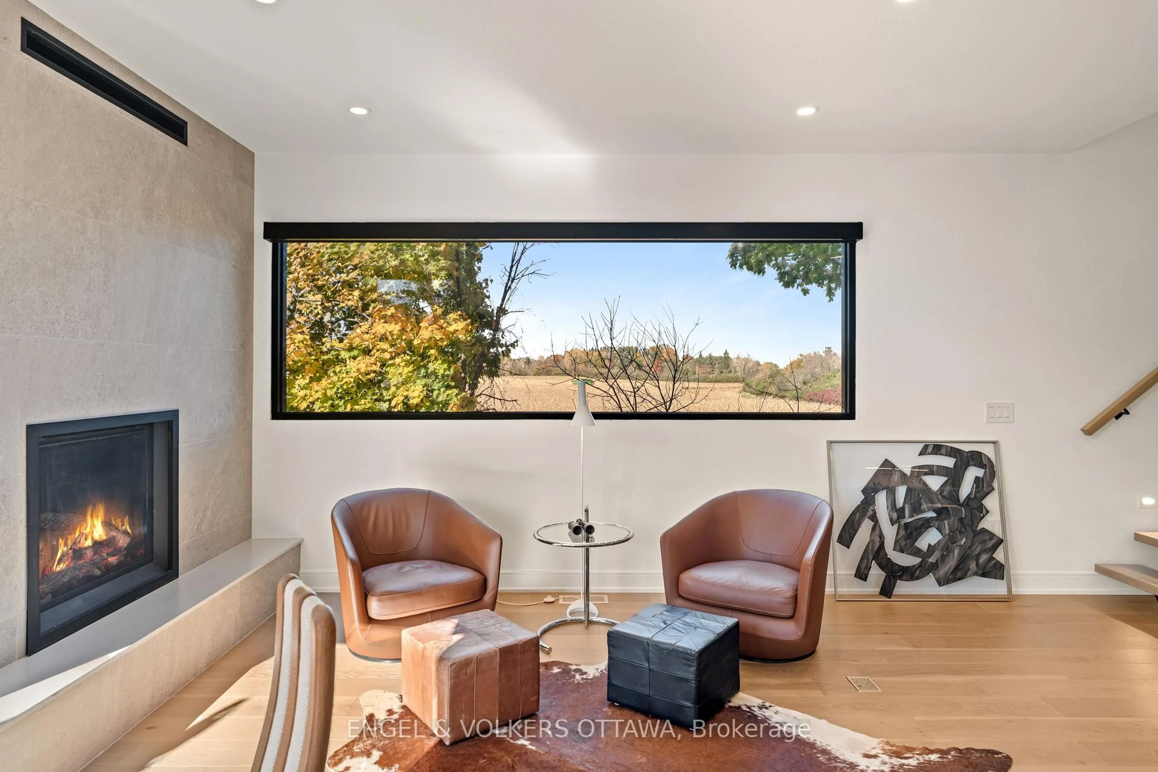 Unknown for 127 Peridot Private, Ottawa Ontario K2C 3M3