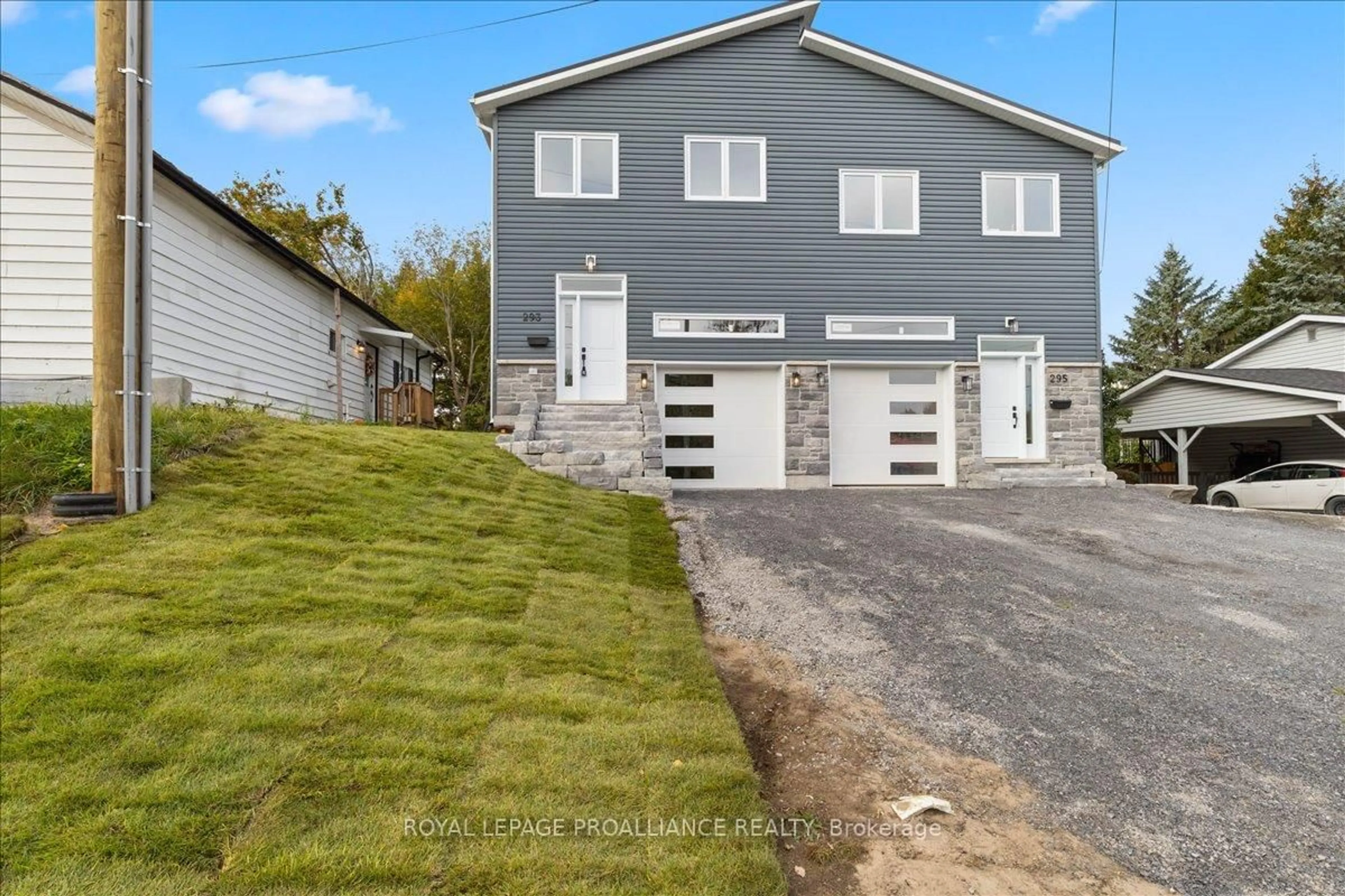 Unknown for 293 Church St, Greater Napanee Ontario K7R 1C5