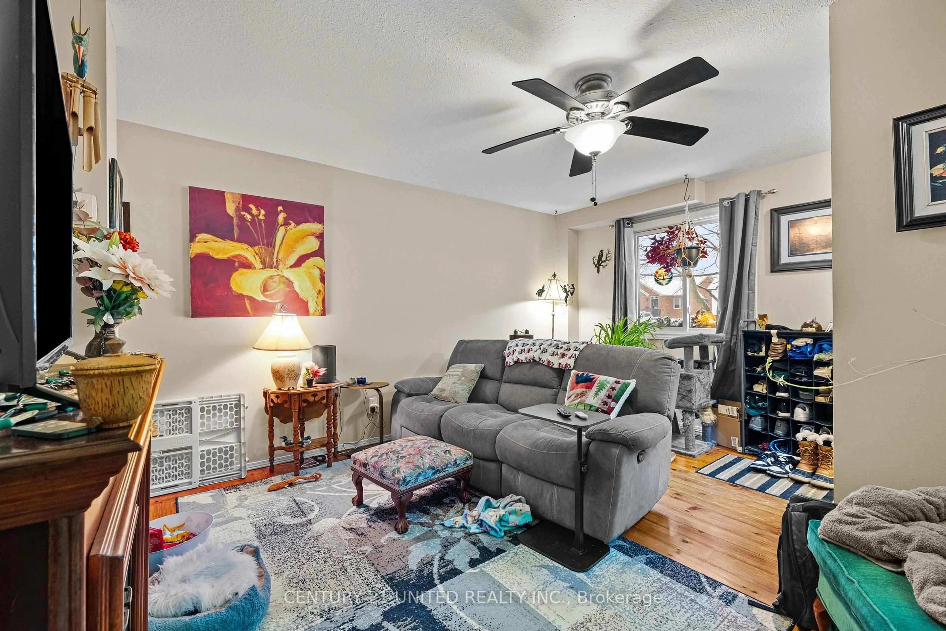 Living room with furniture, unknown for 117 TOWERHILL Rd, Peterborough Ontario K9H 7M7