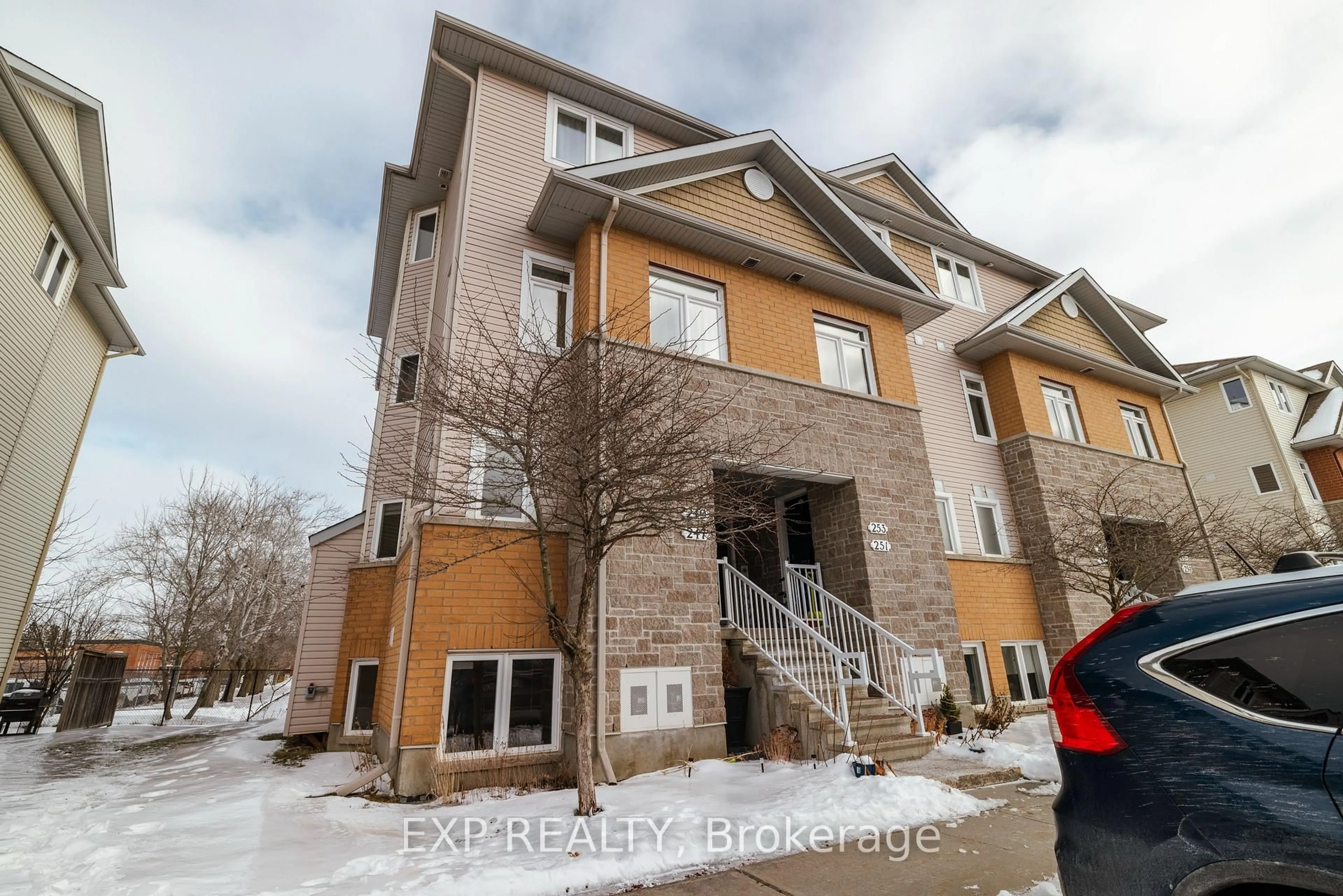 Unknown for 247 Fir Lane, North Grenville Ontario K0G 1J0