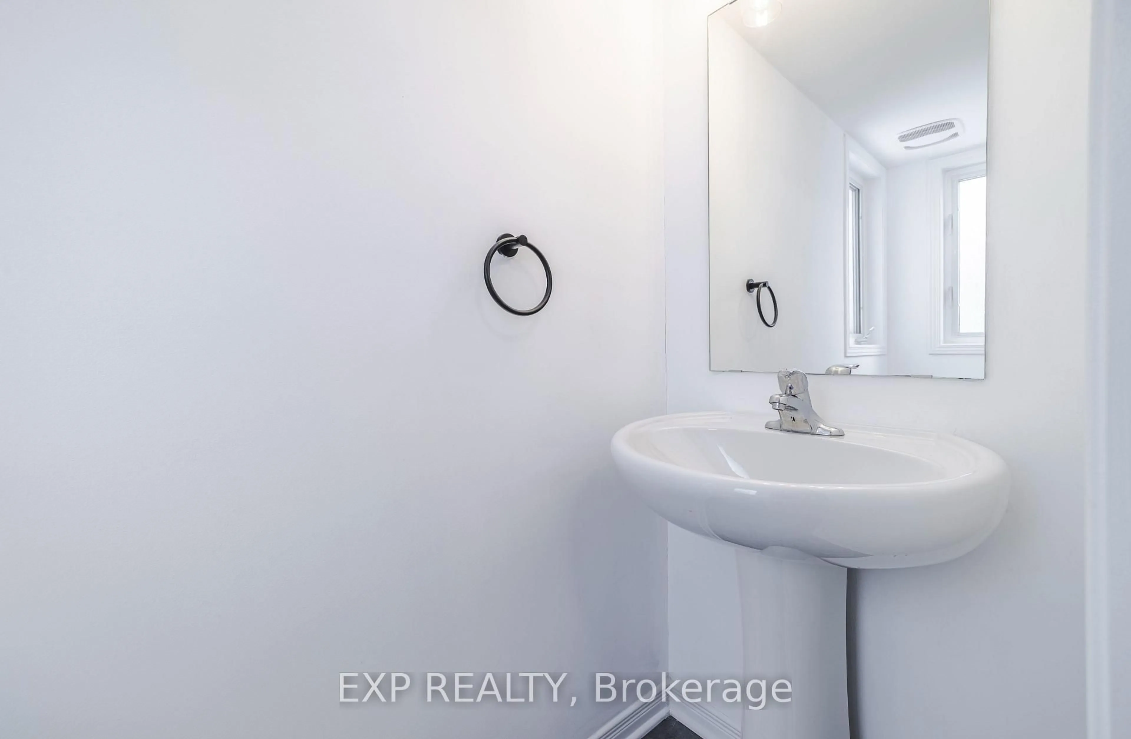 Standard bathroom, unknown for 247 Fir Lane, North Grenville Ontario K0G 1J0