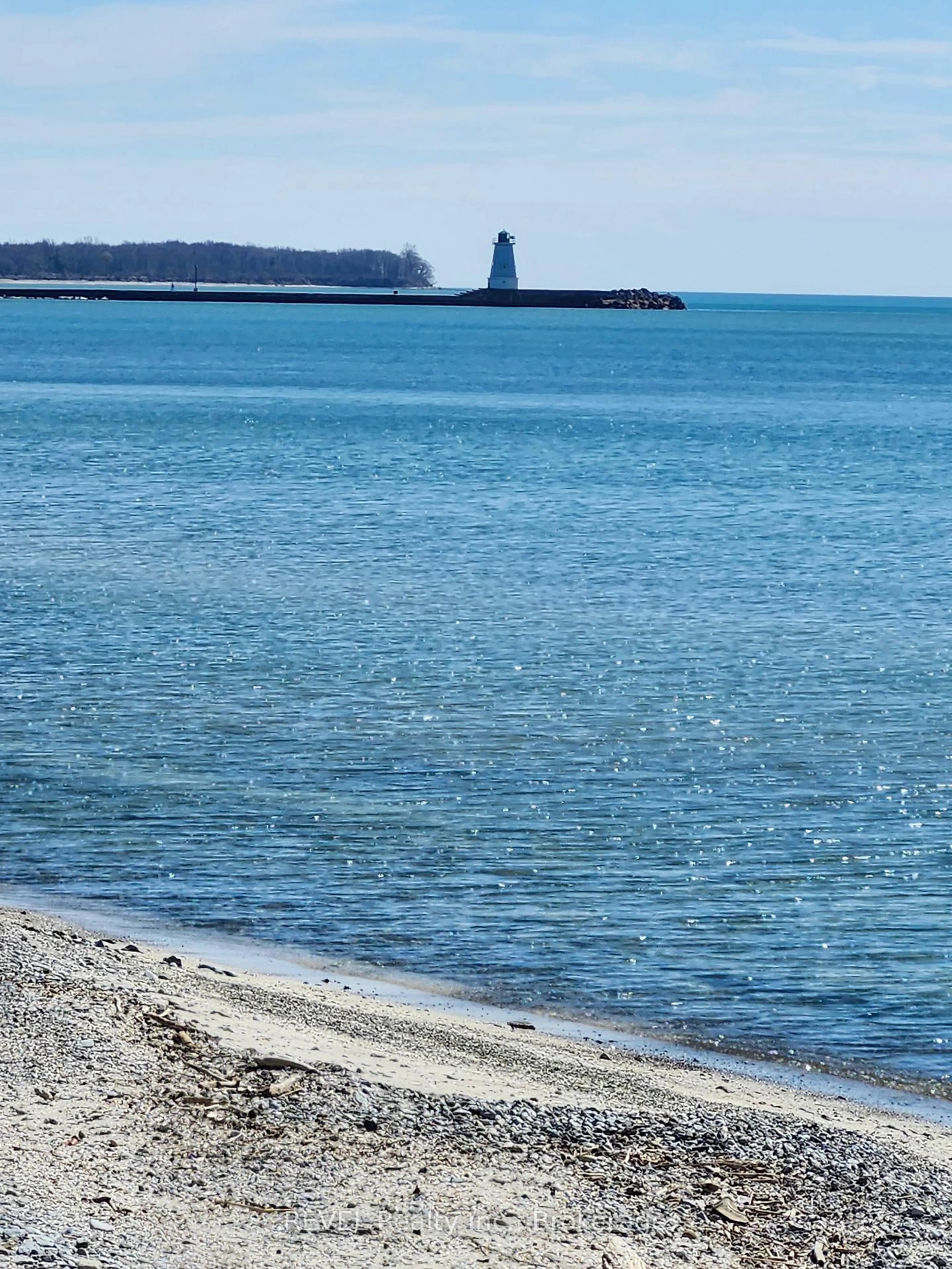 Blurry image for 80 Lighthouse Dr, Haldimand Ontario N1A 2W6