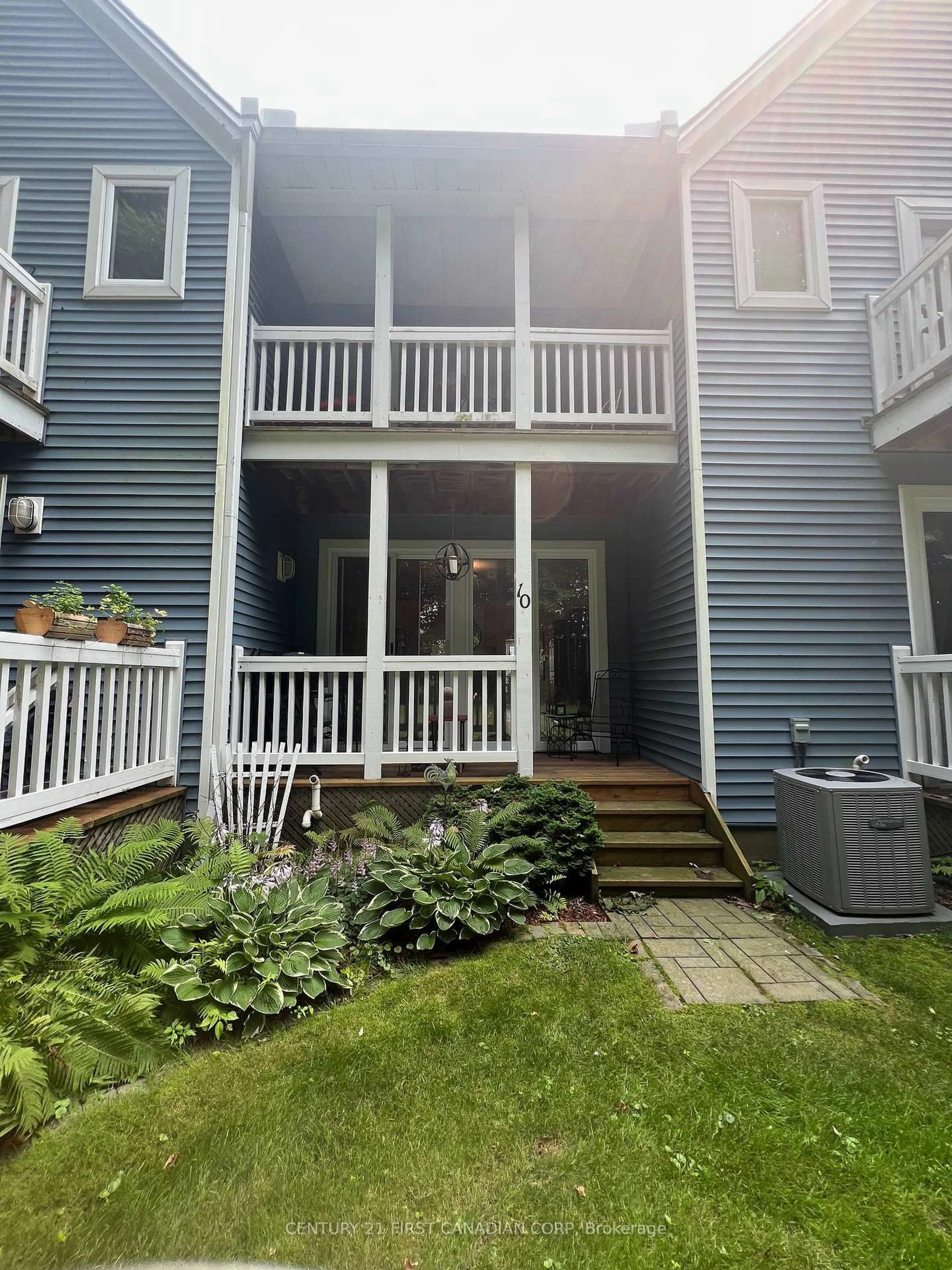 Unknown for 374 Front St #10, Central Elgin Ontario N5L 1E9