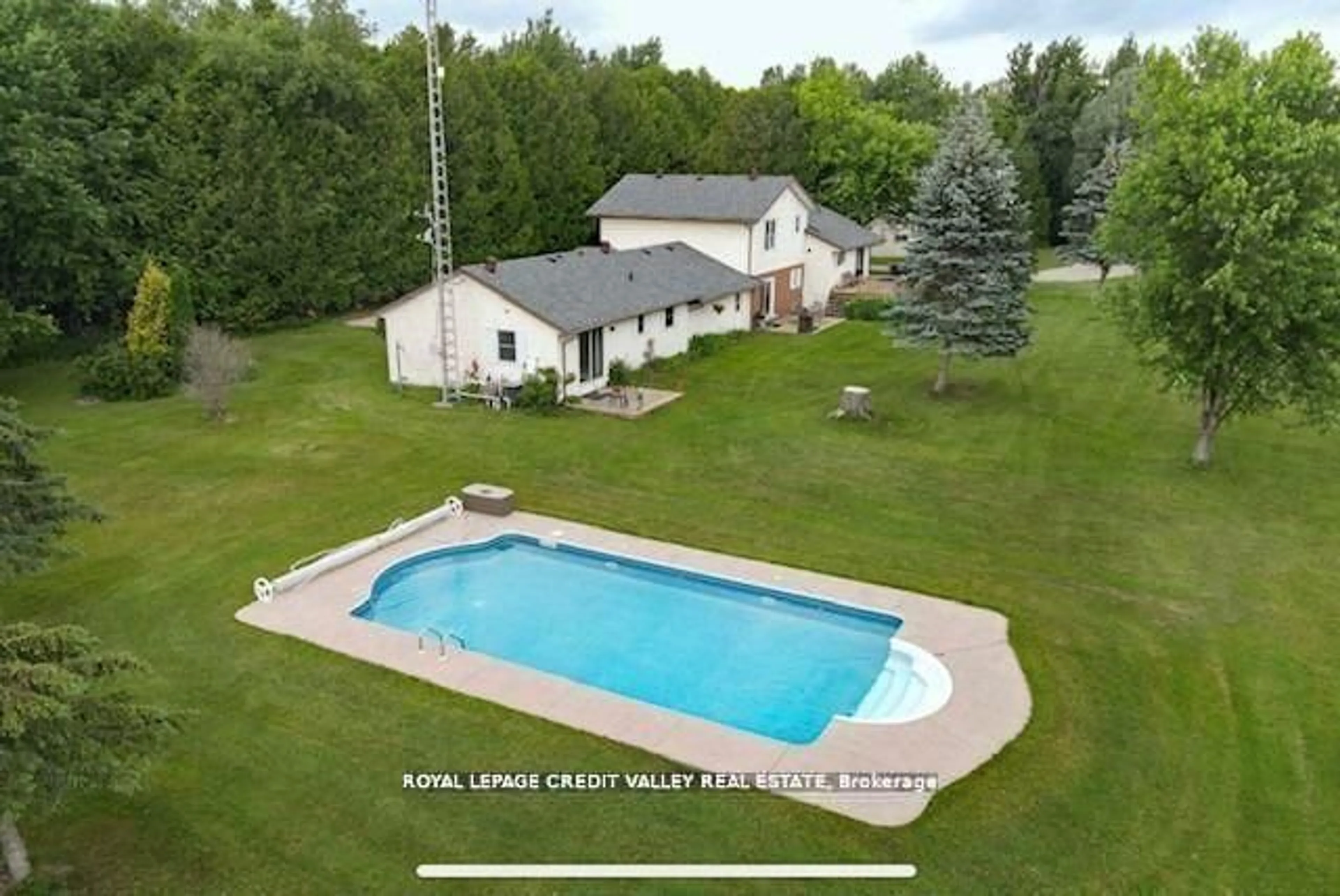 A pic from outside/outdoor area/front of a property/back of a property/a pic from drone, water/lake/river/ocean view for 476345 3rd Line, Melancthon Ontario L9V 1T4