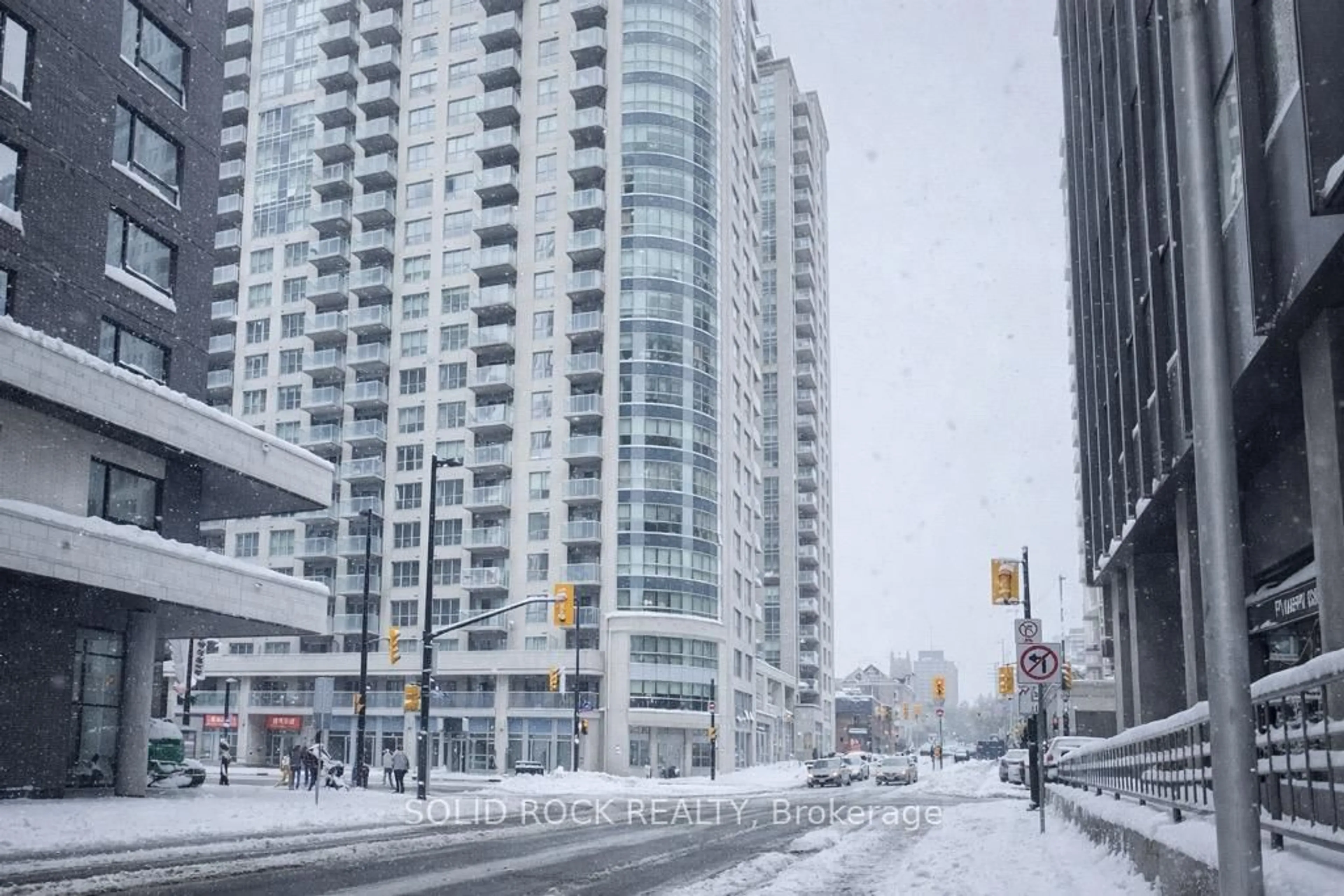 Unknown for 242 Rideau St #502, Ottawa Ontario K1N 0B7