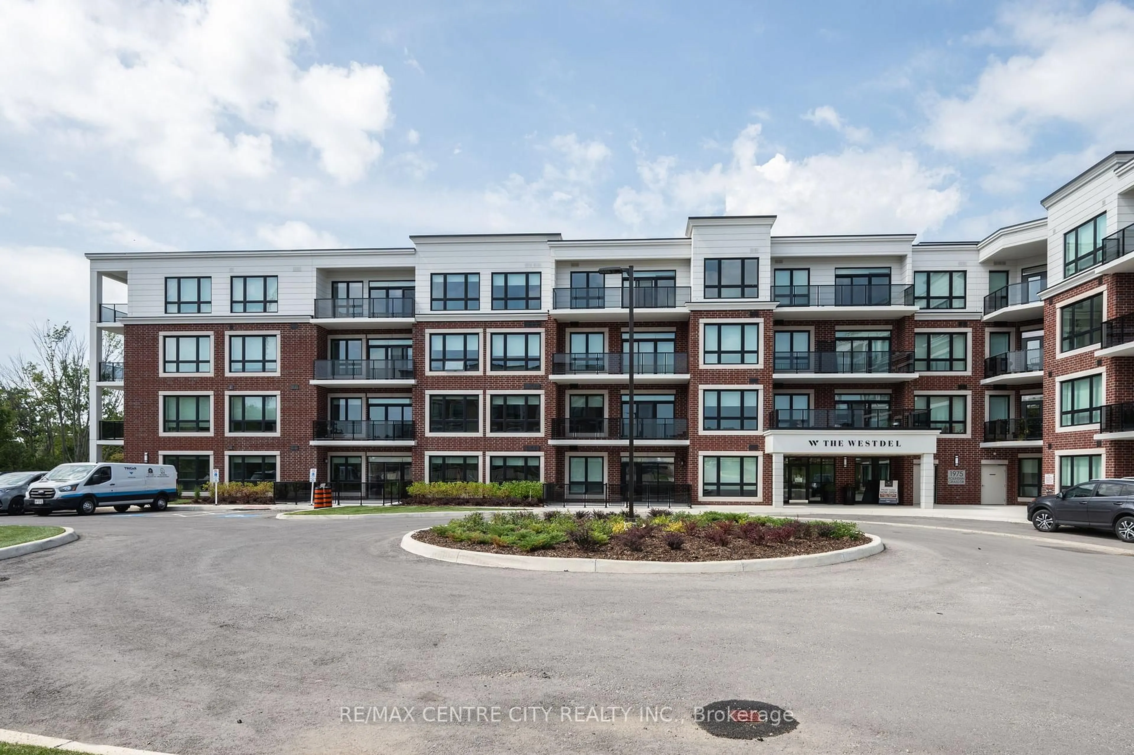 Unknown for 1975 Fountain Grass Dr #404, London South Ontario N6K 0M3