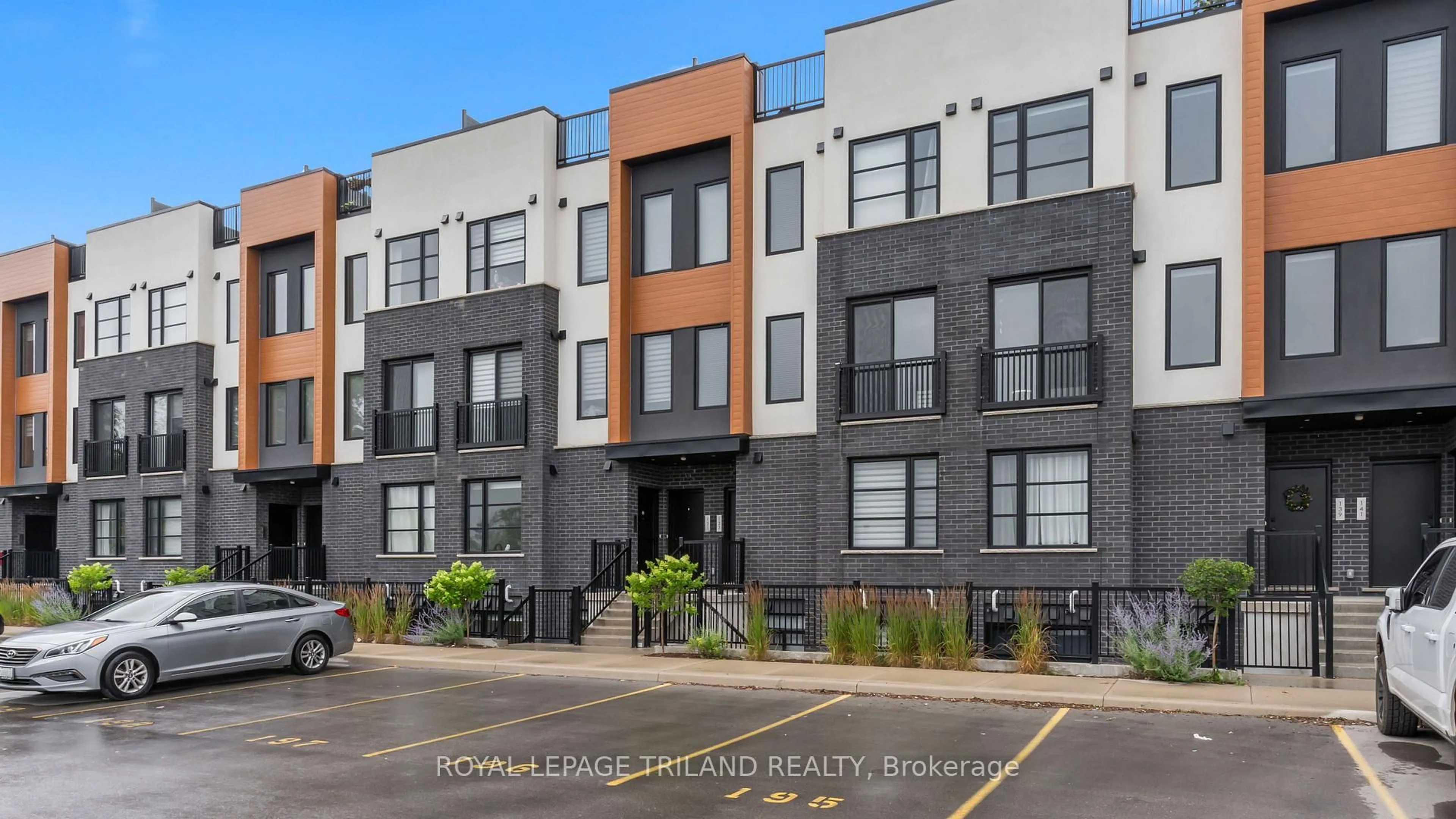 Unknown for 3900 Savoy St #129, London South Ontario N6P 0H9