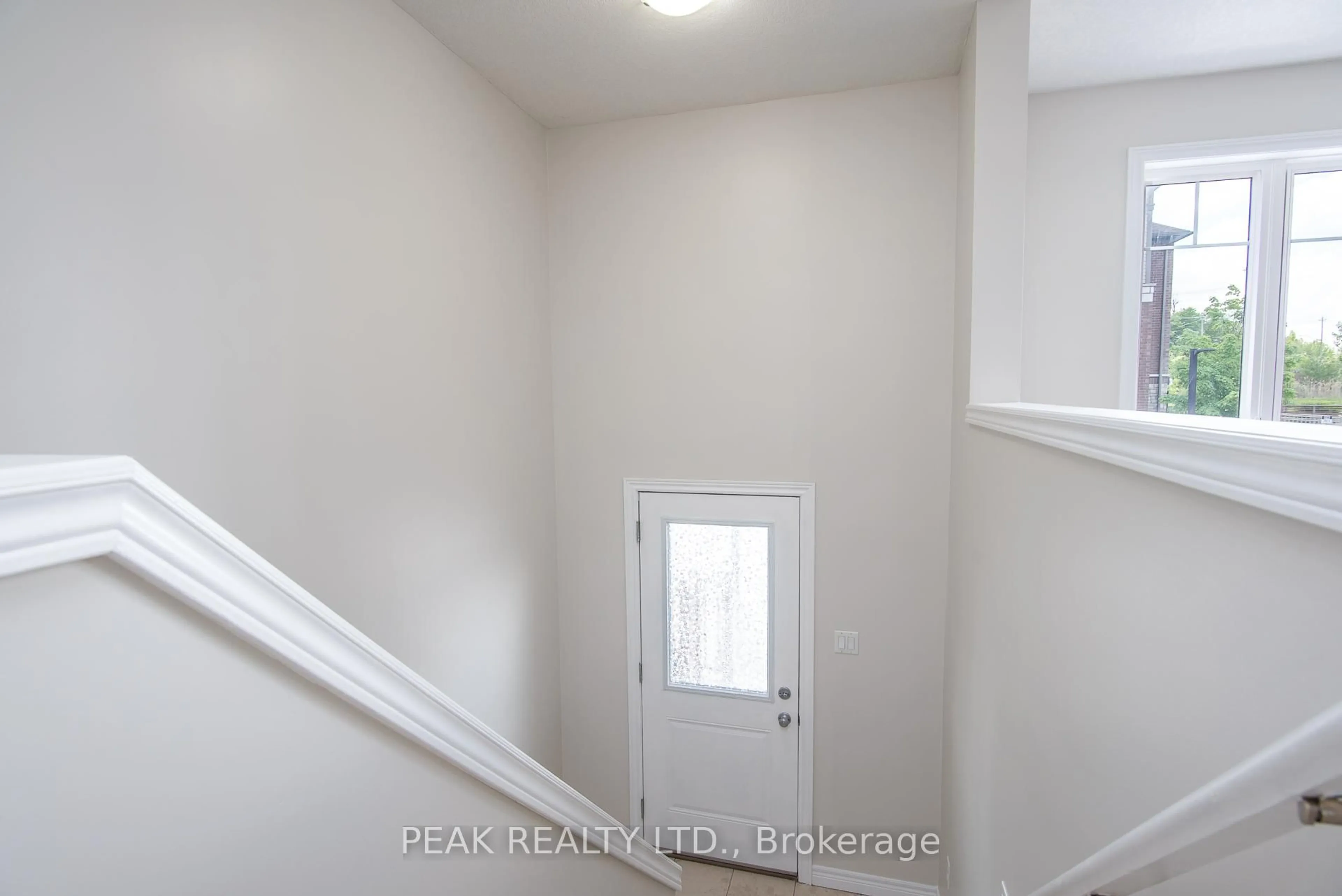 A pic of a room for 70 Willowrun Dr #J-3, Kitchener Ontario N2A 0J3