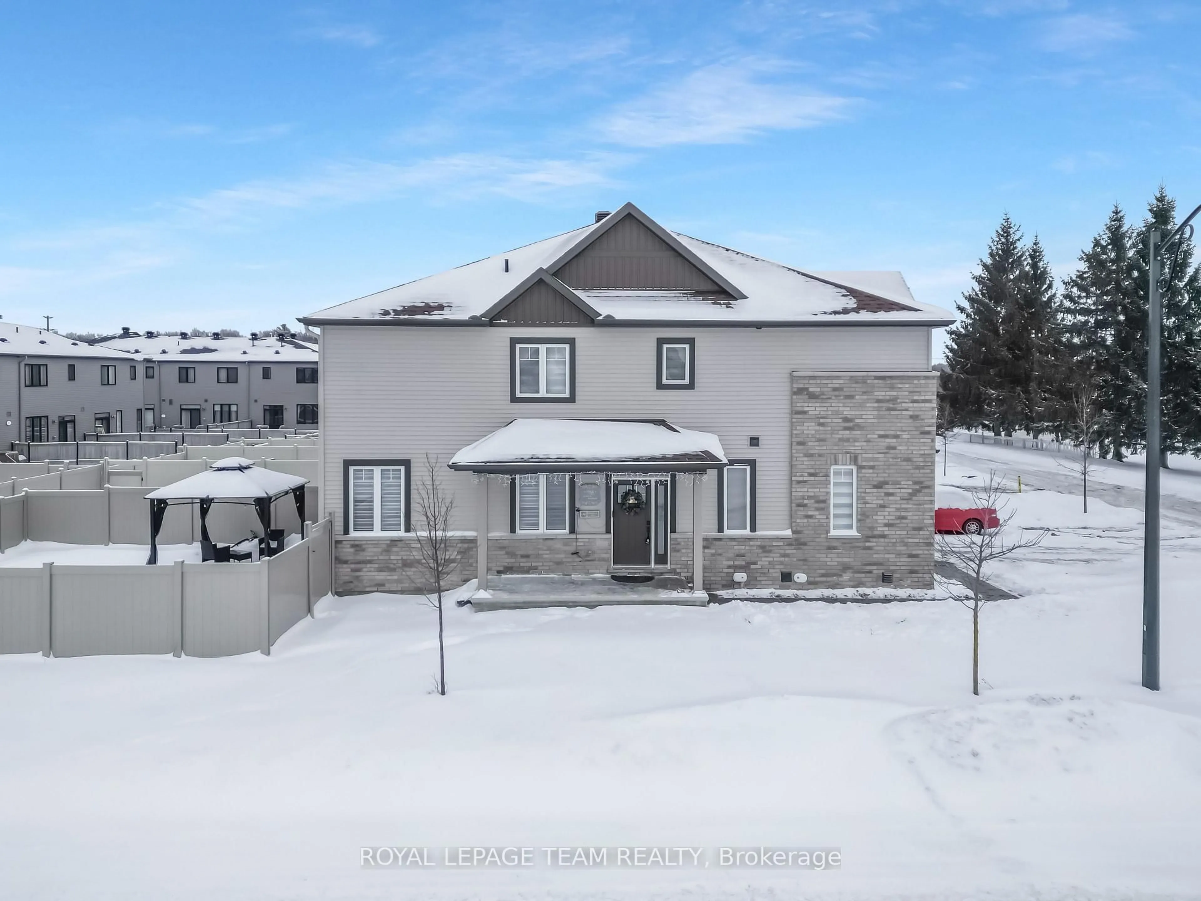 A pic from outside/outdoor area/front of a property/back of a property/a pic from drone, unknown for 540 Edenderry Way, Ottawa Ontario K2J 6Y6